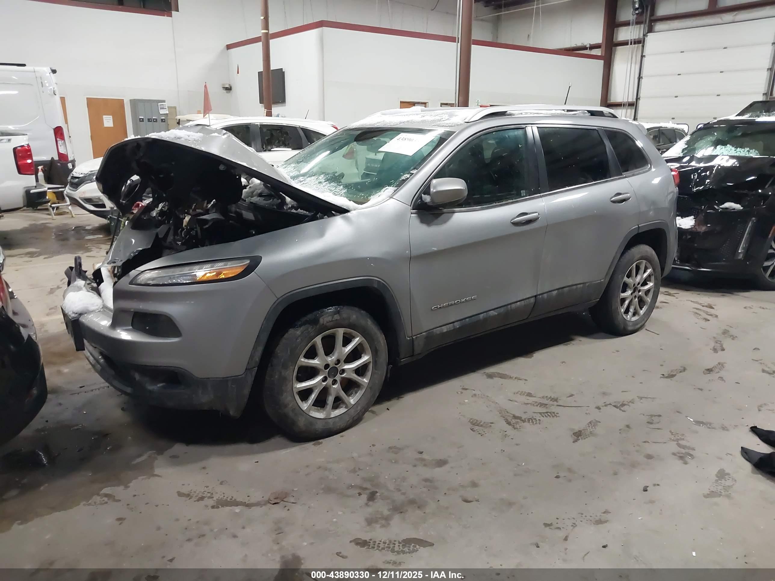 JEEP CHEROKEE image 2