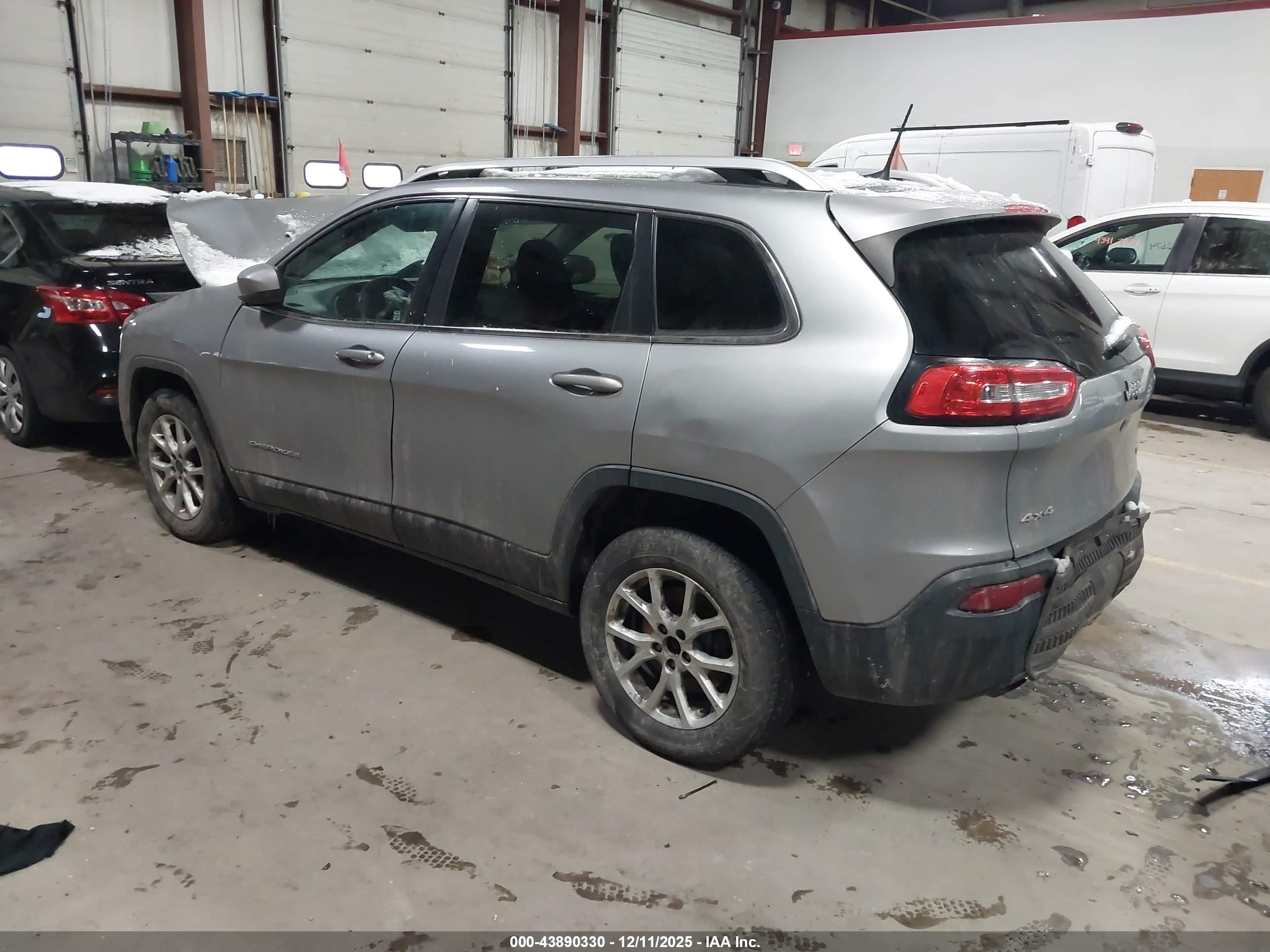JEEP CHEROKEE image 3