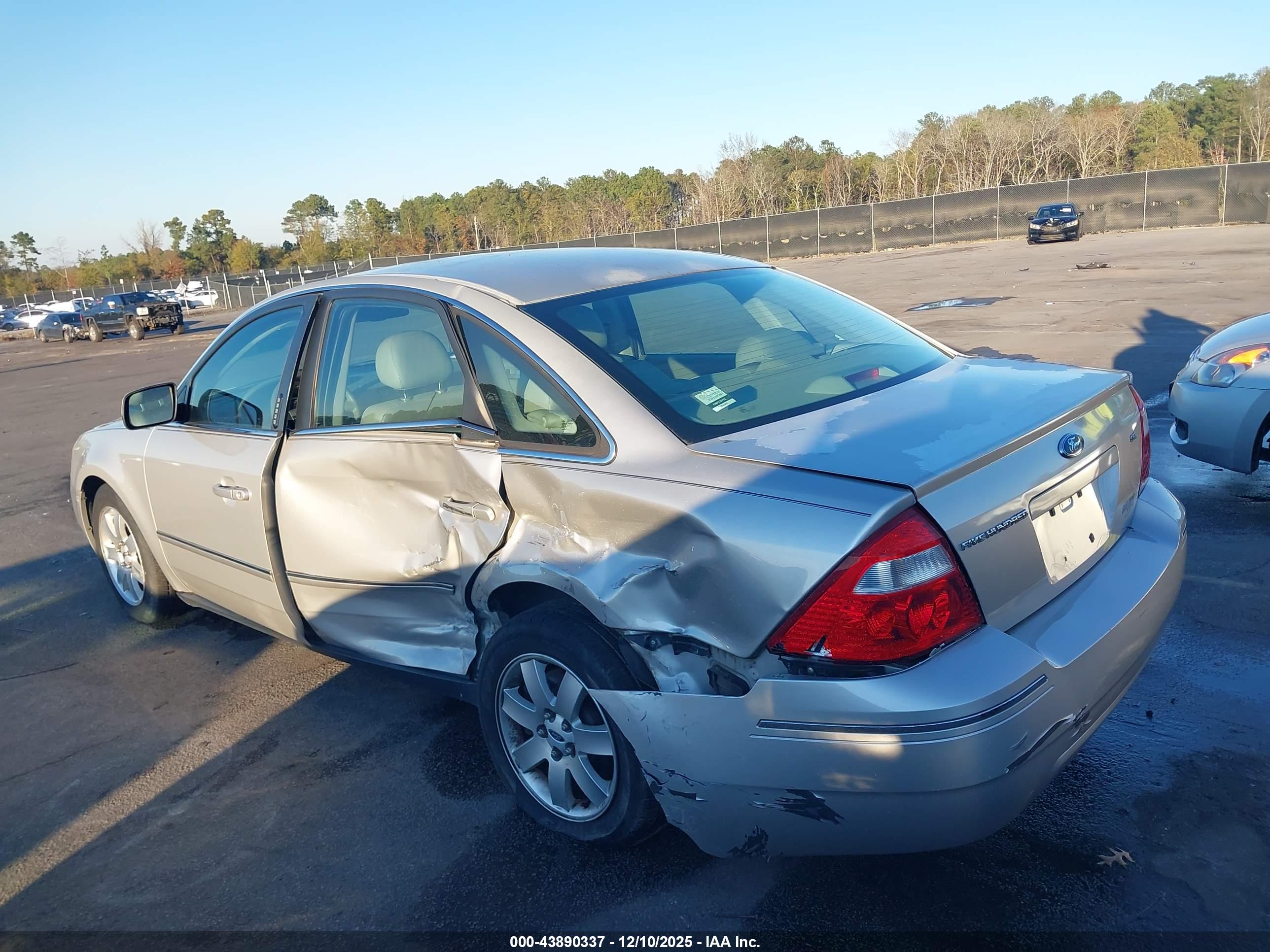 FORD FIVE image 3