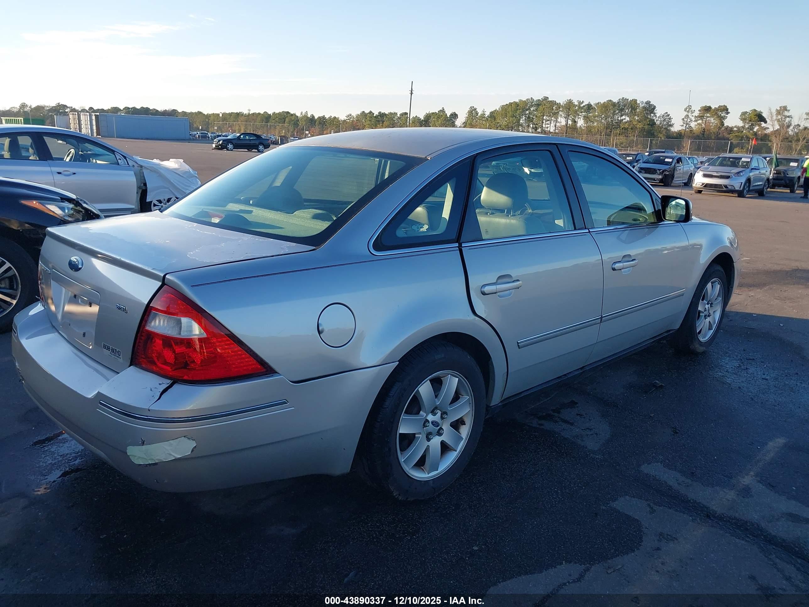 FORD FIVE image 4