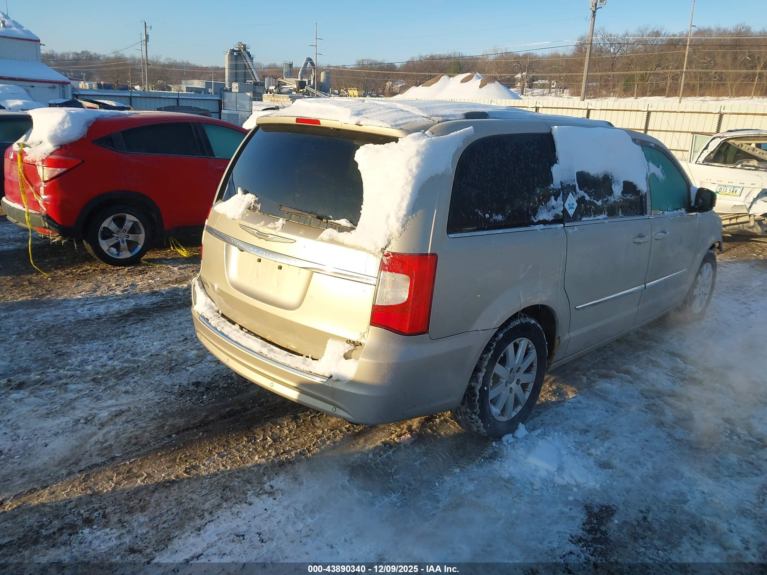 CHRYSLER TOWN image 4