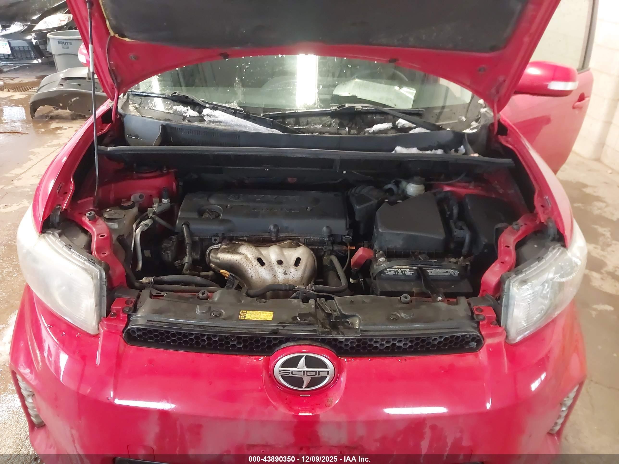 SCION XB image 10