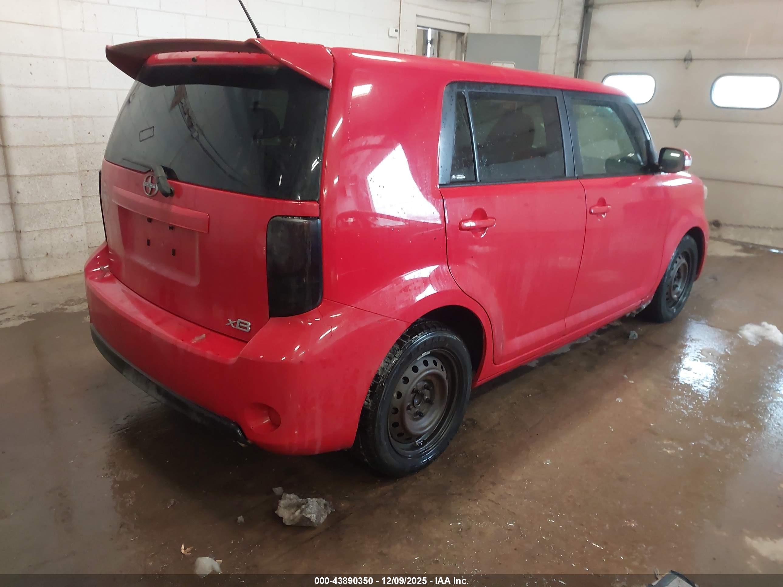 SCION XB image 4