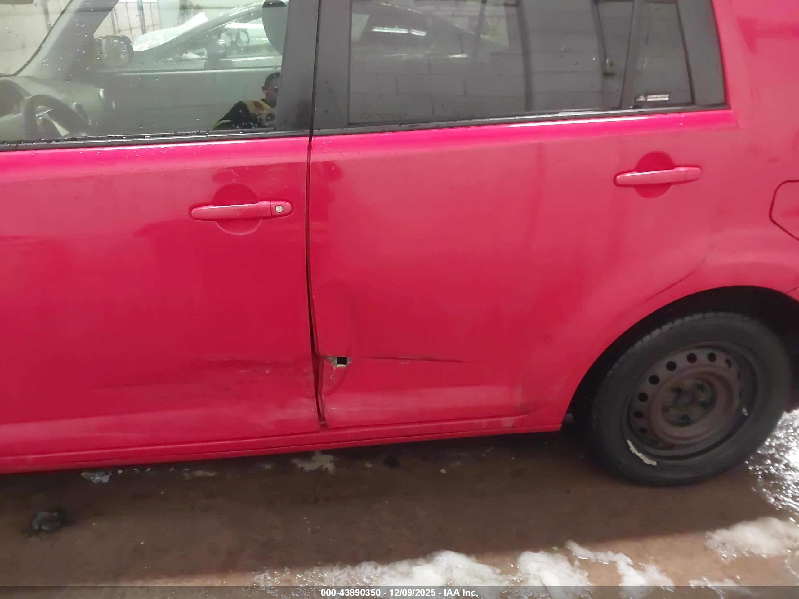 SCION XB image 6