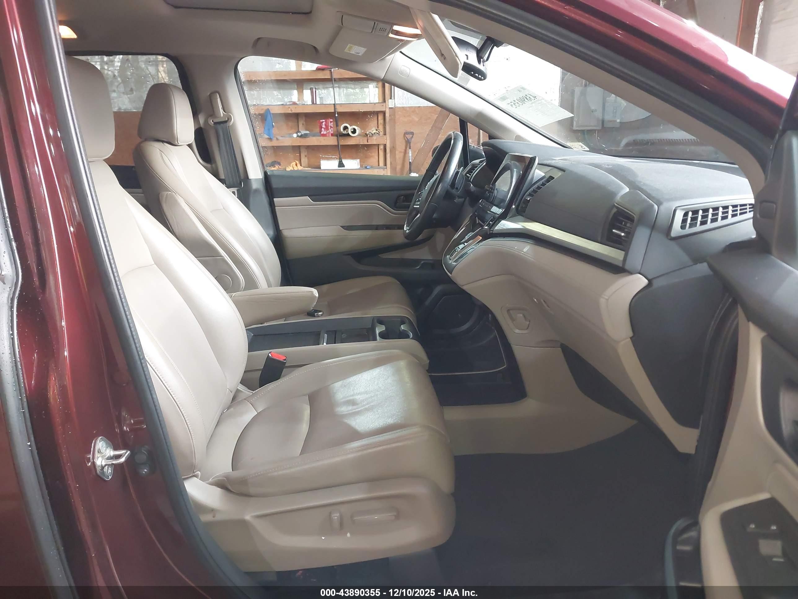 HONDA ODYSSEY image 5