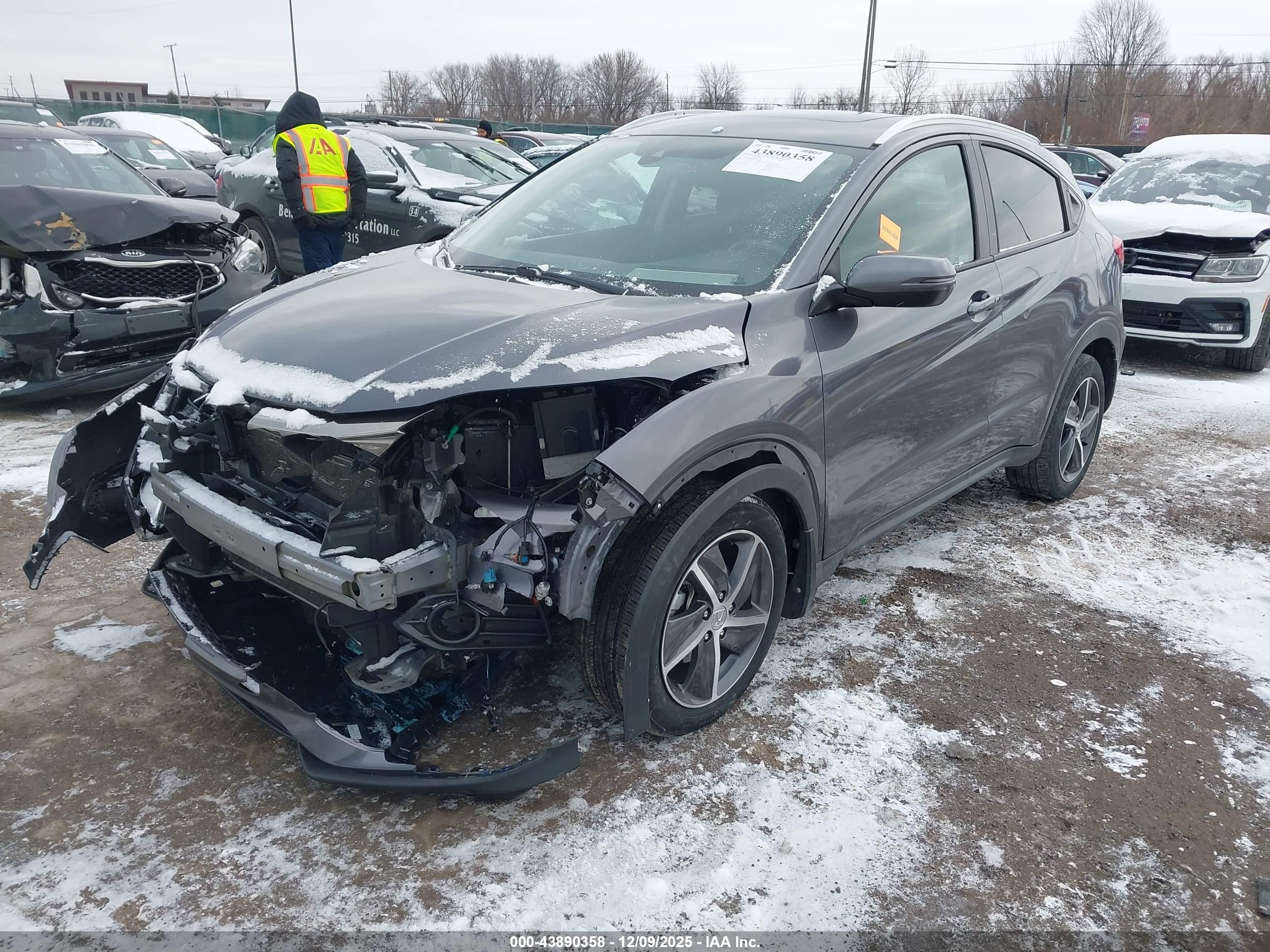 HONDA HR-V image 2