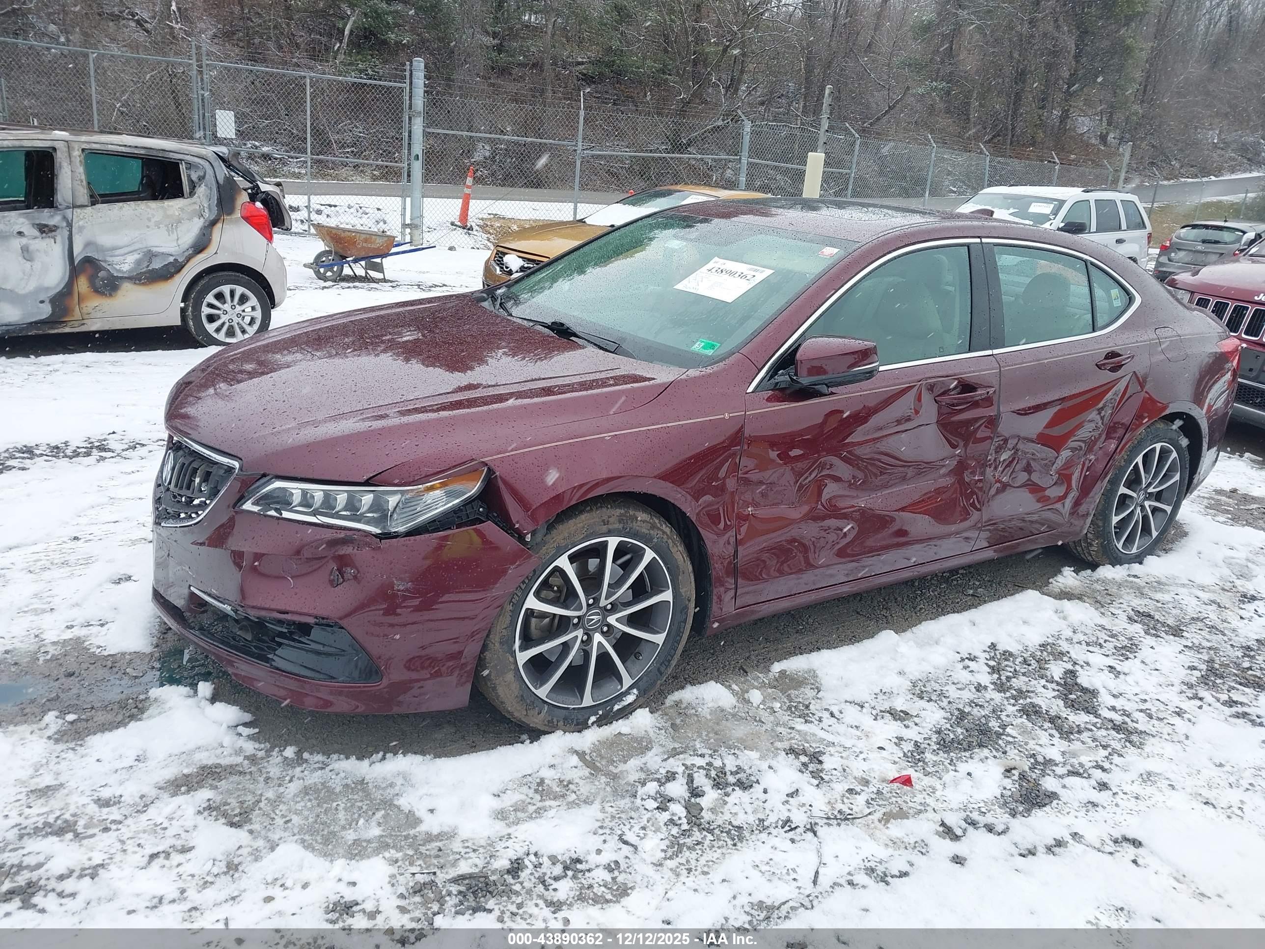ACURA TLX image 2