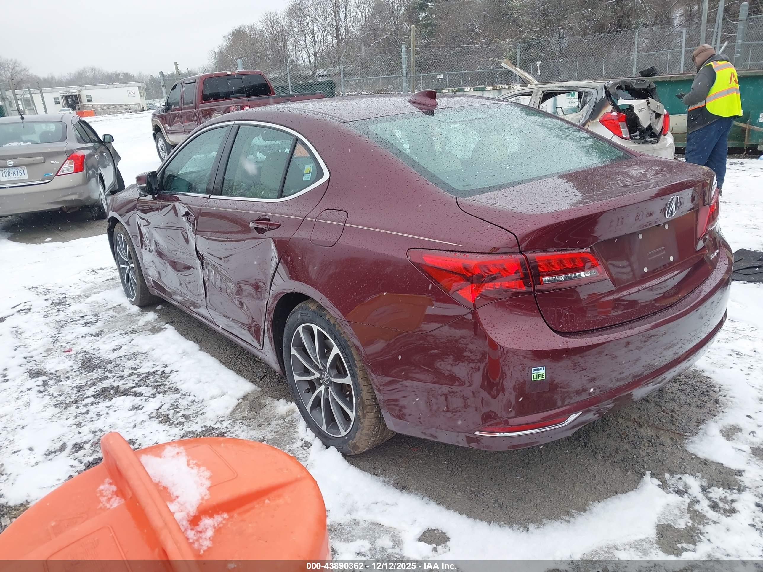 ACURA TLX image 3