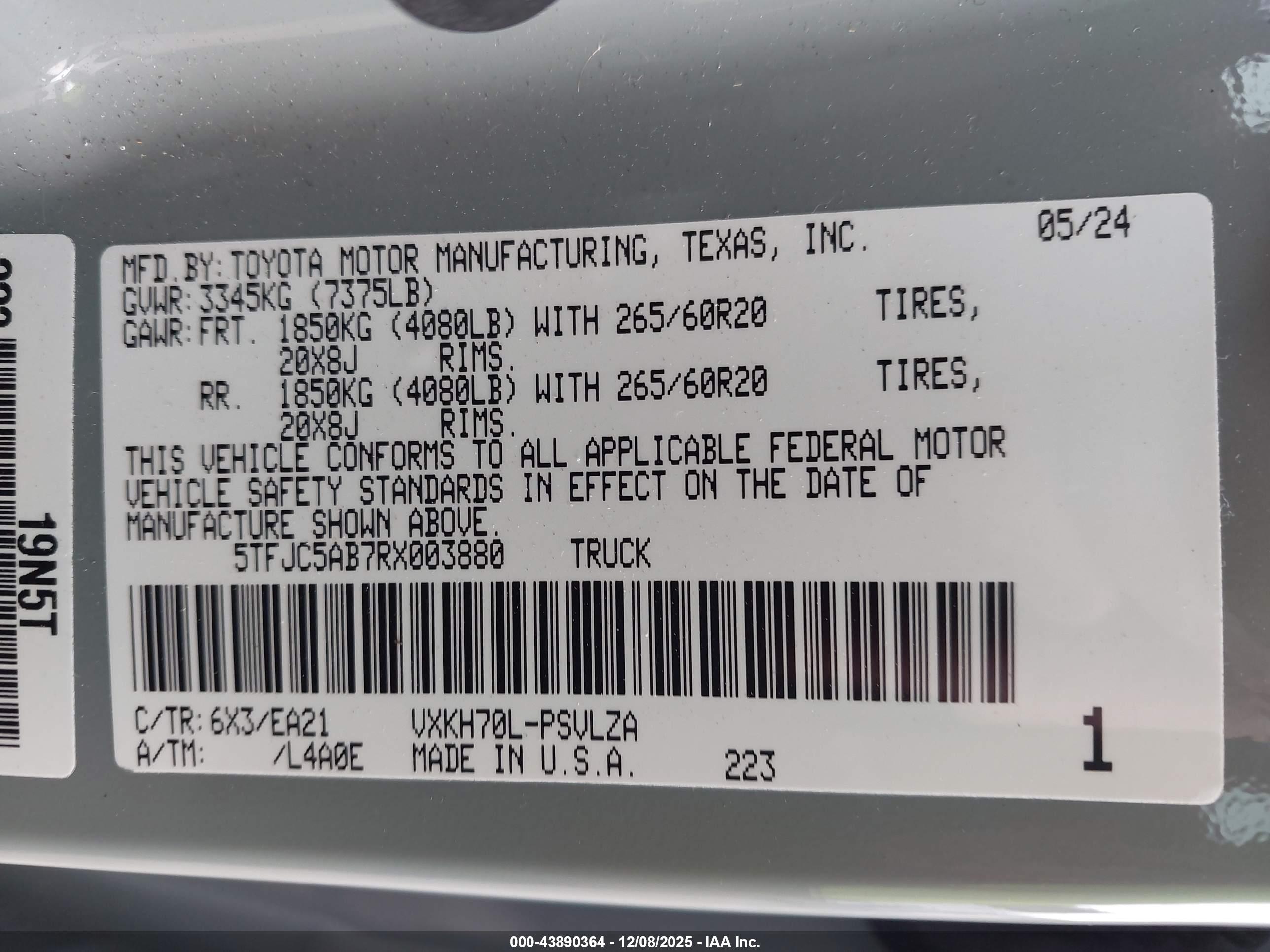 TOYOTA TUNDRA image 9