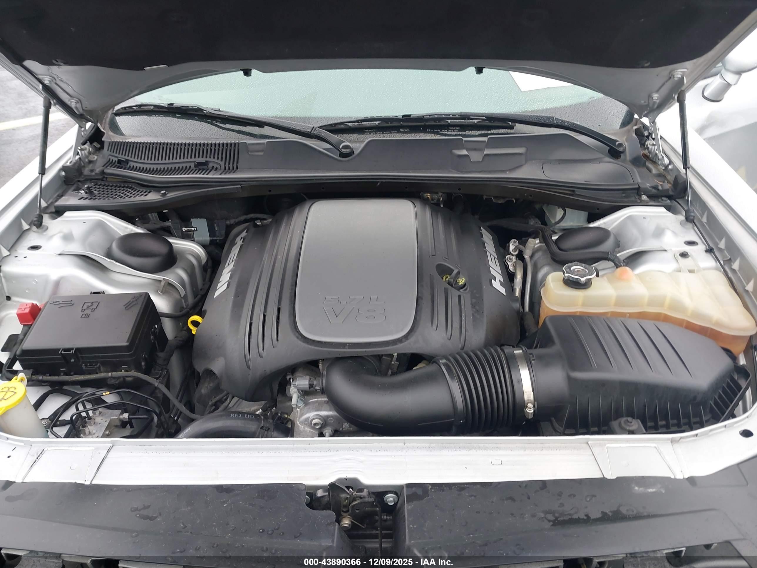DODGE CHALLENGER image 10