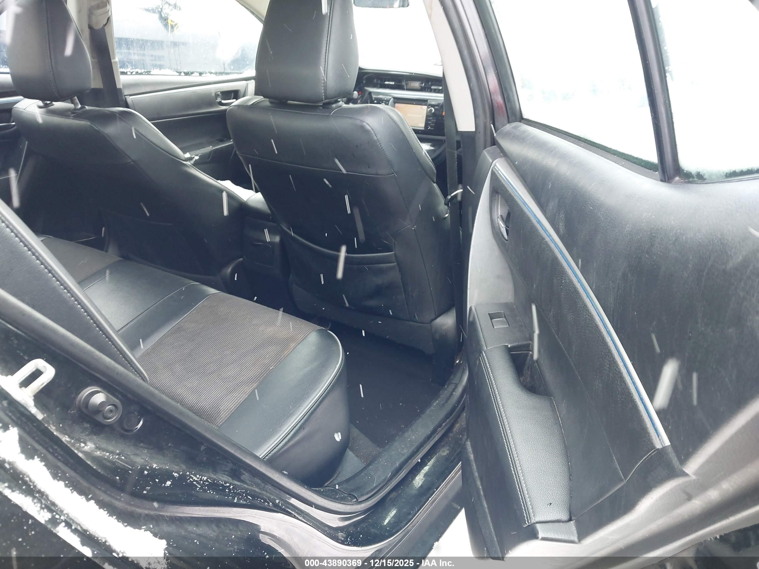 TOYOTA COROLLA image 8