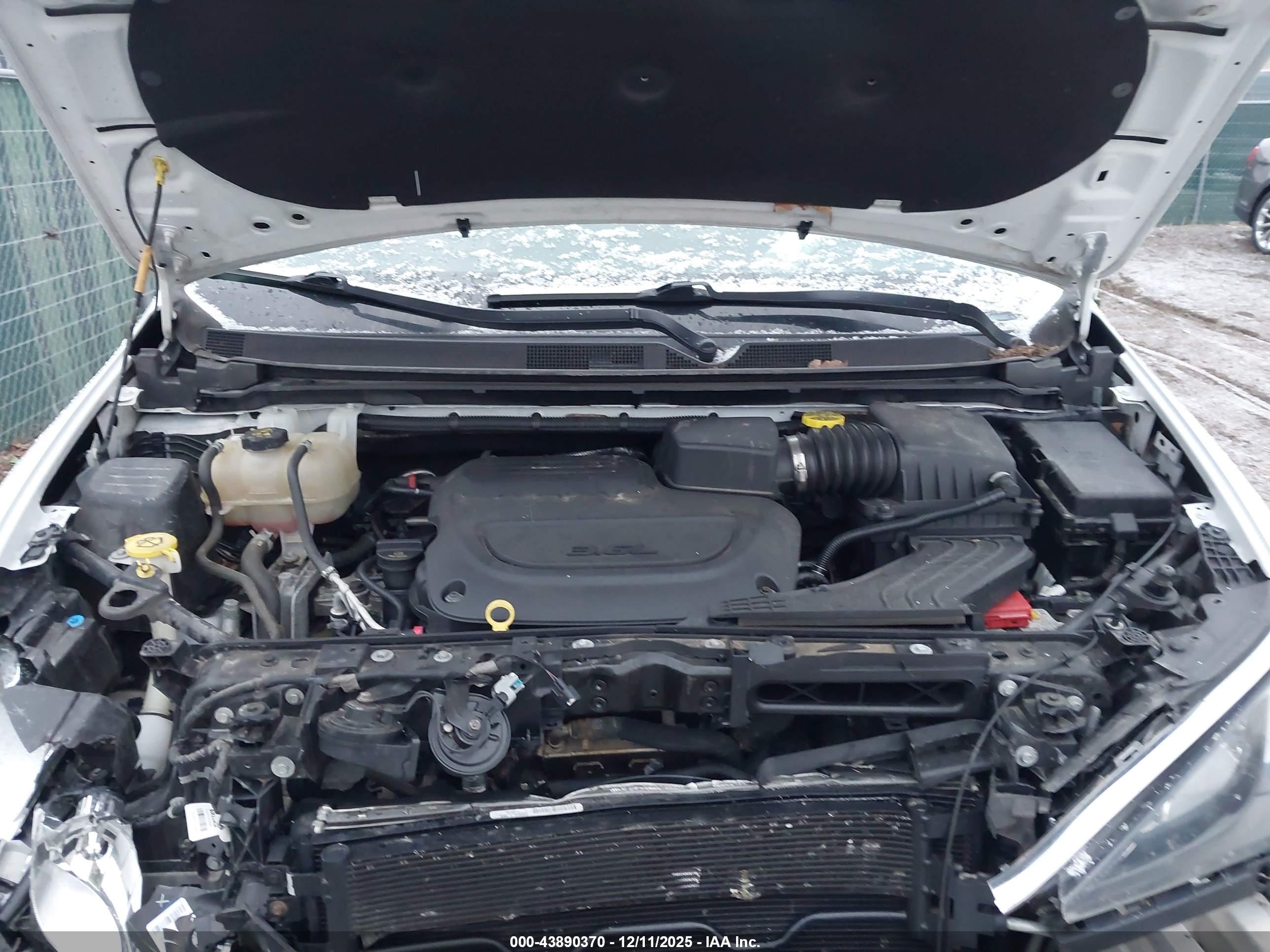 CHRYSLER VOYAGER image 10