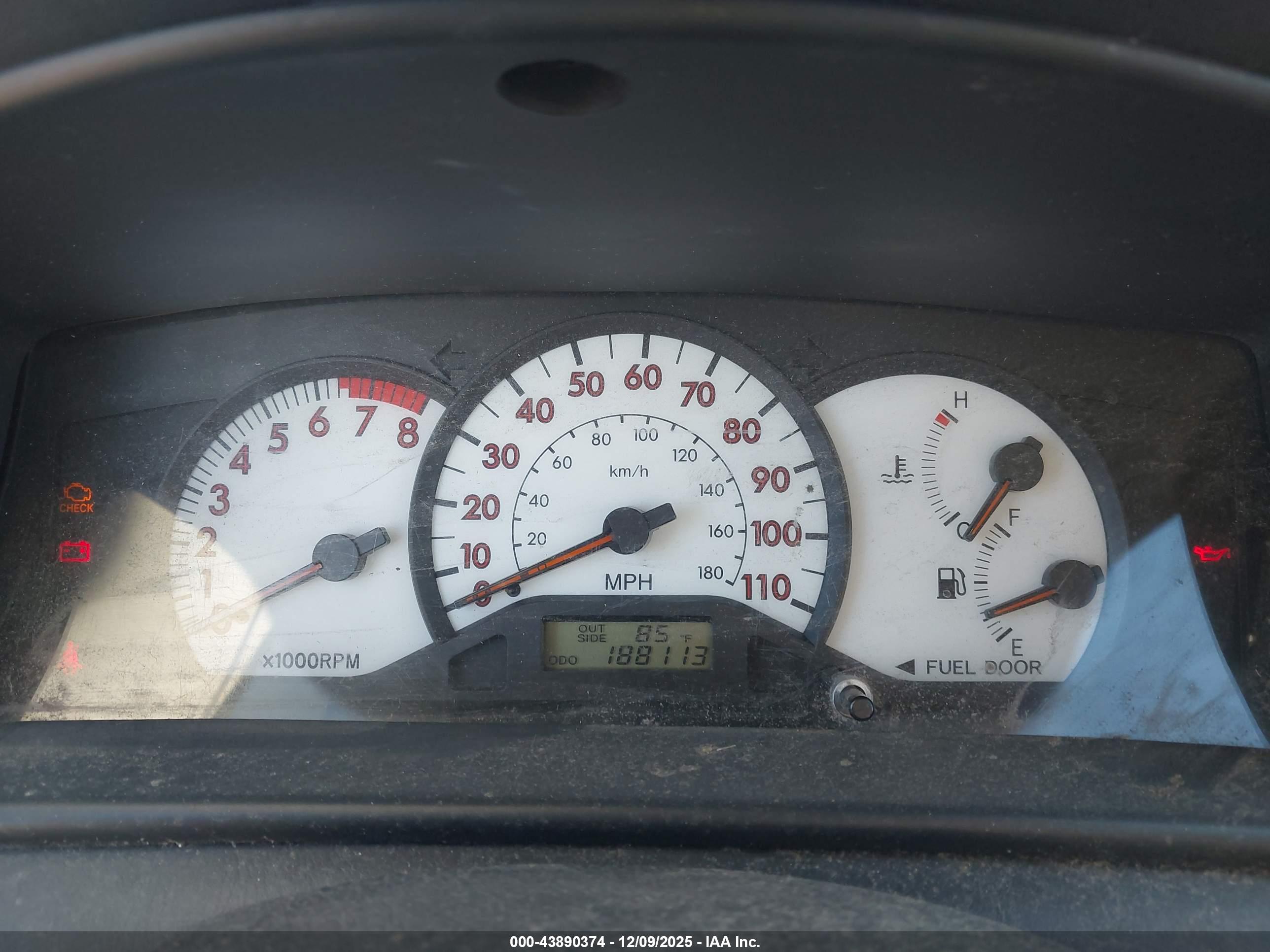 TOYOTA COROLLA image 7