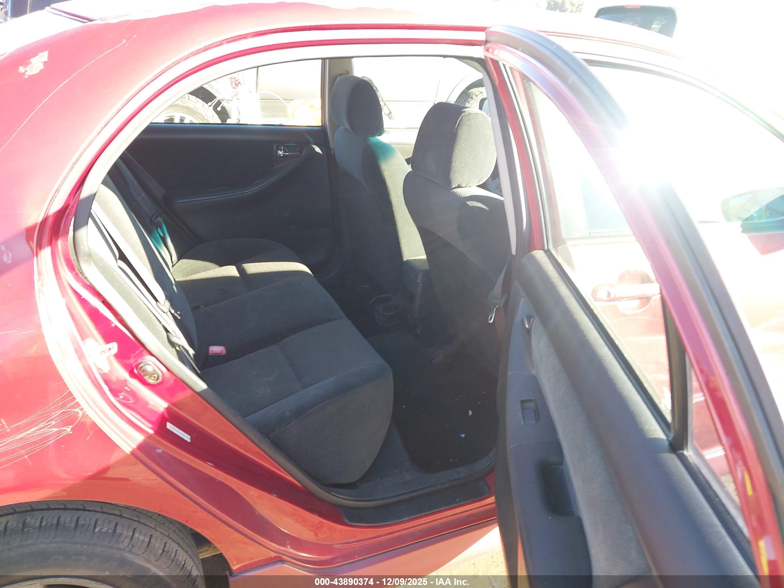 TOYOTA COROLLA image 8