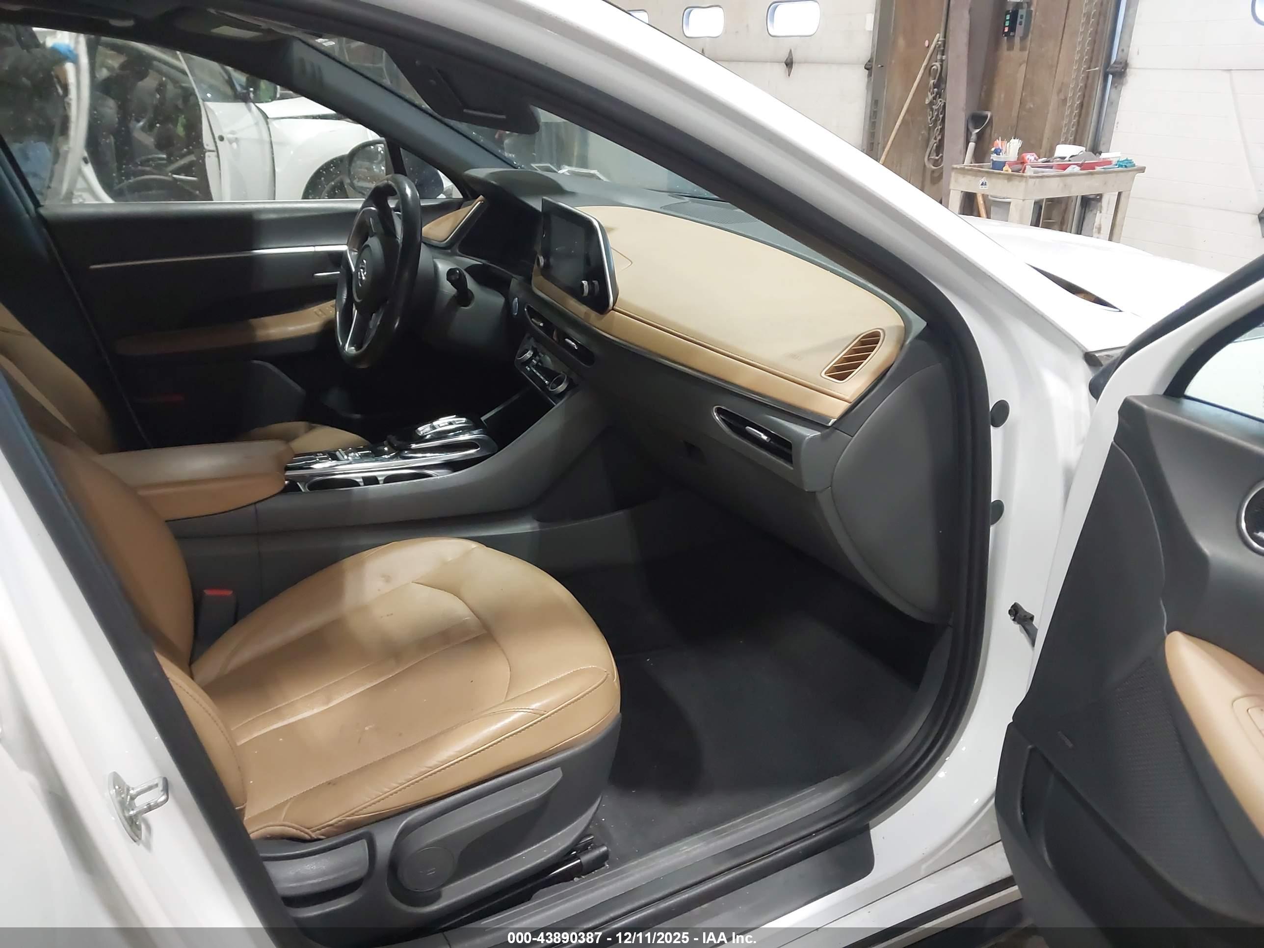 HYUNDAI SONATA image 5