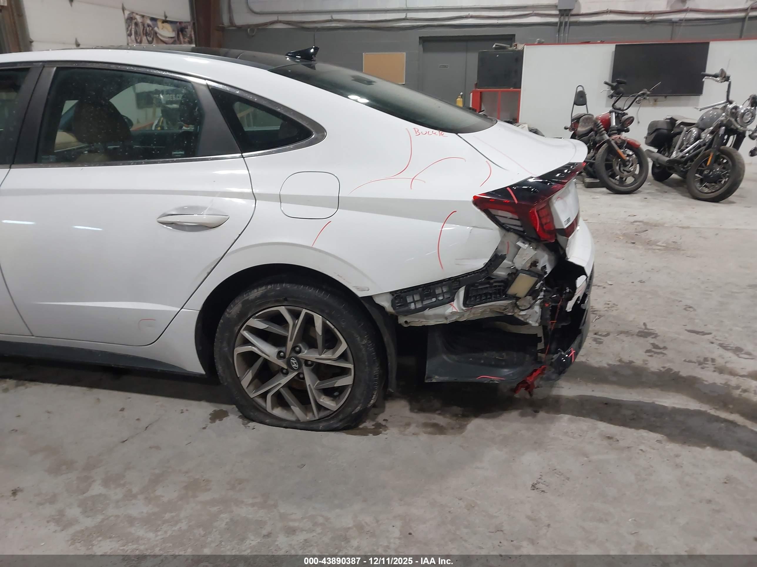 HYUNDAI SONATA image 6