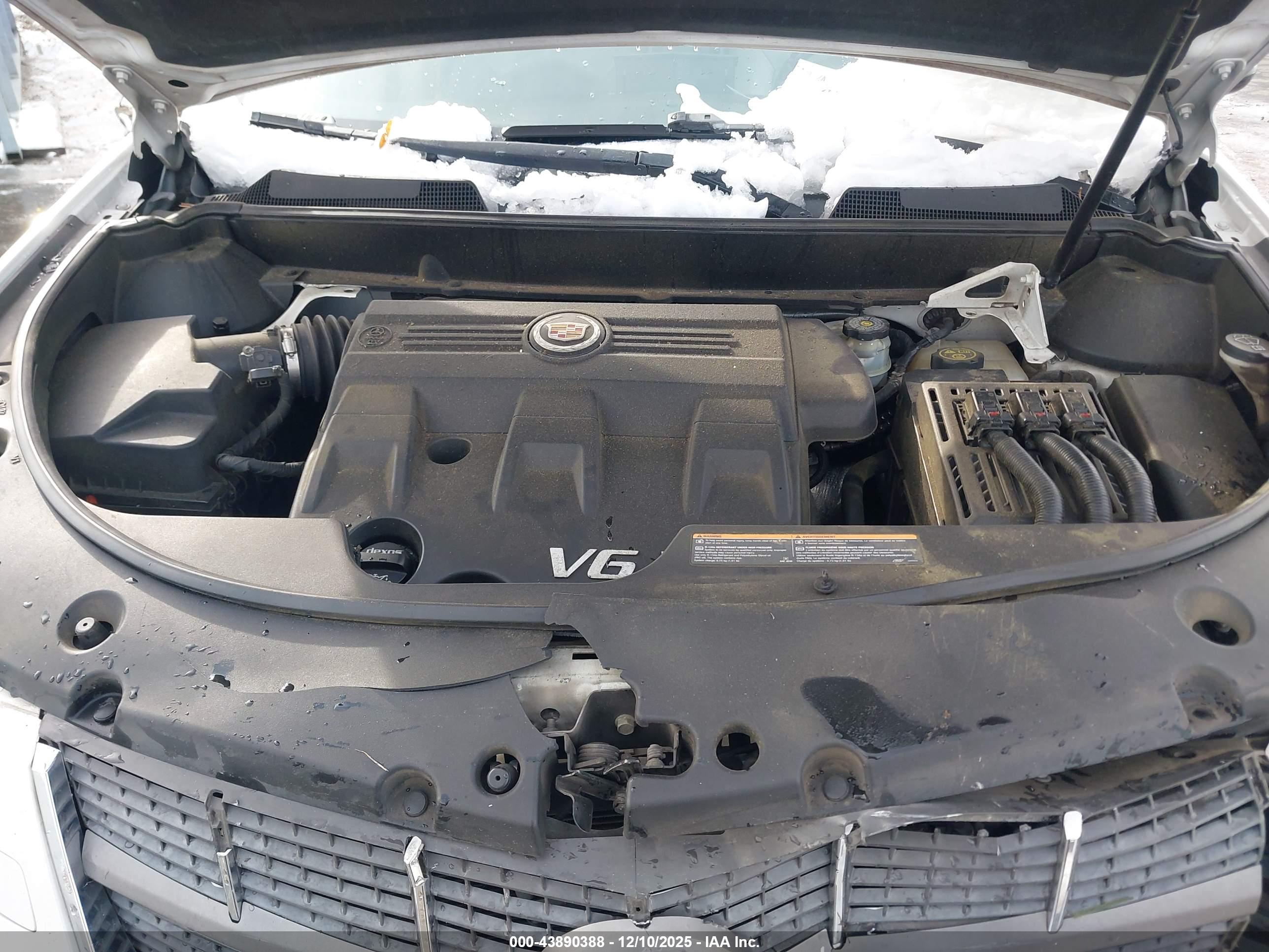 CADILLAC SRX image 10