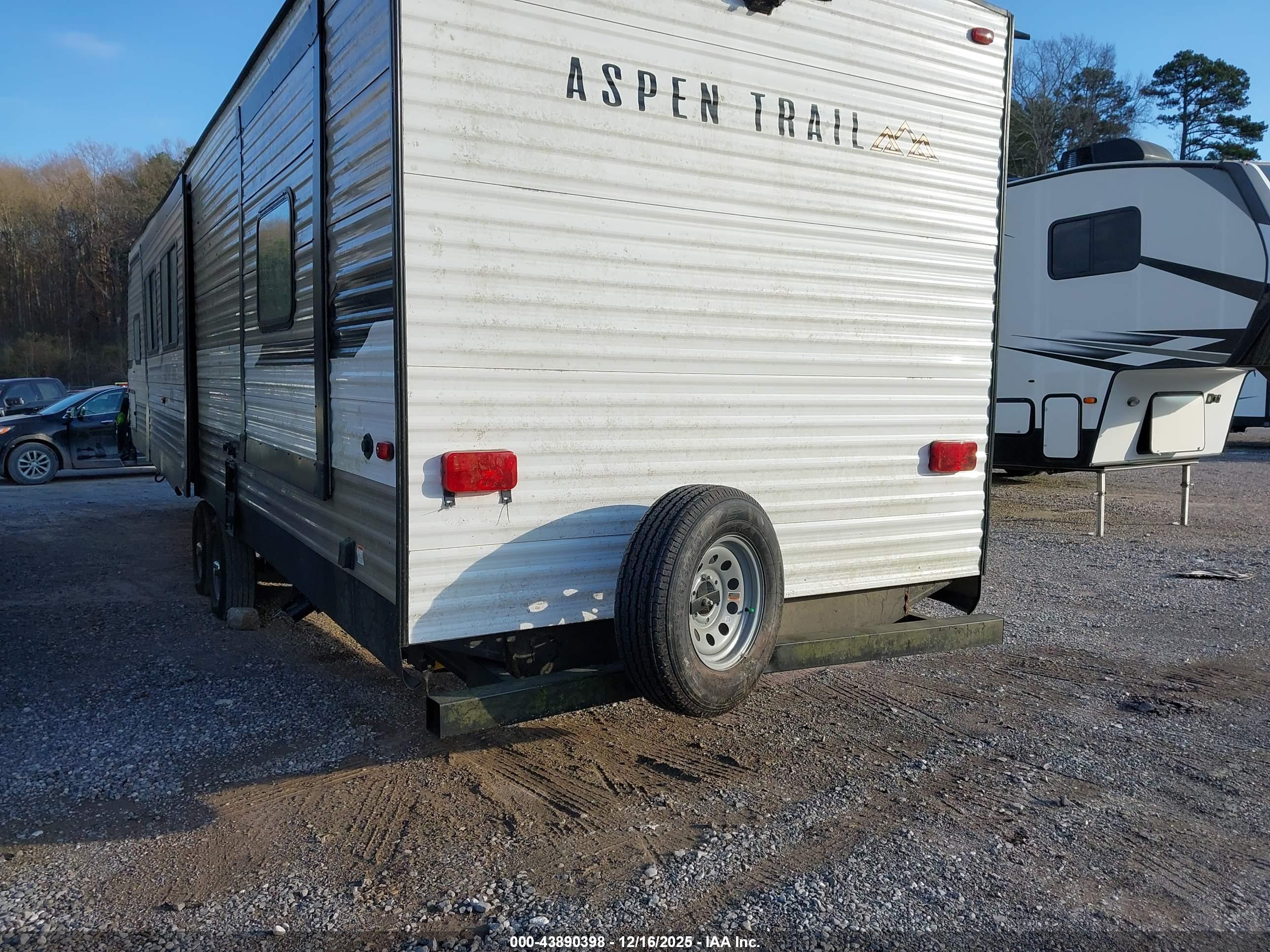 ASPEN CAMPER image 3