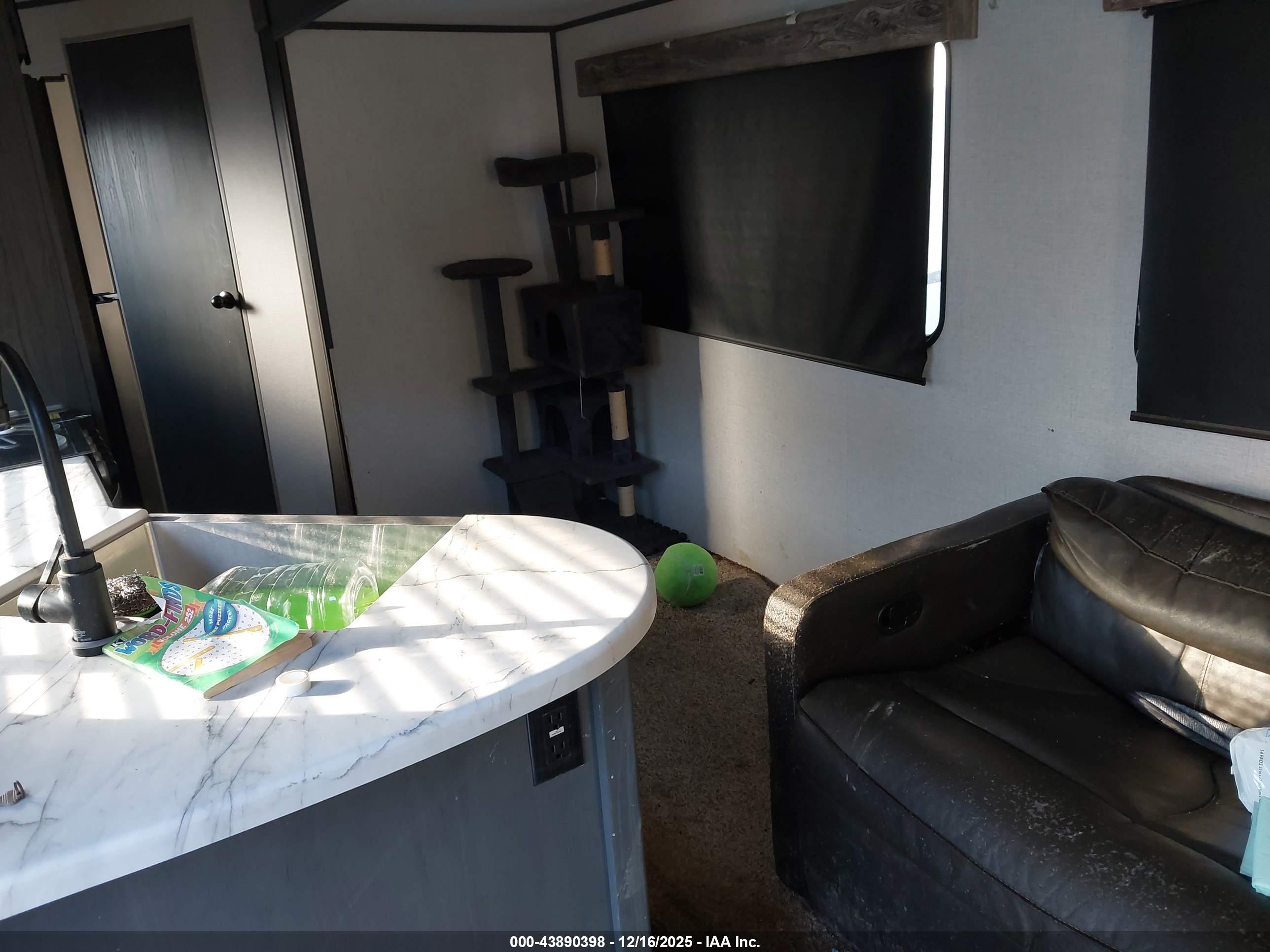 ASPEN CAMPER image 5