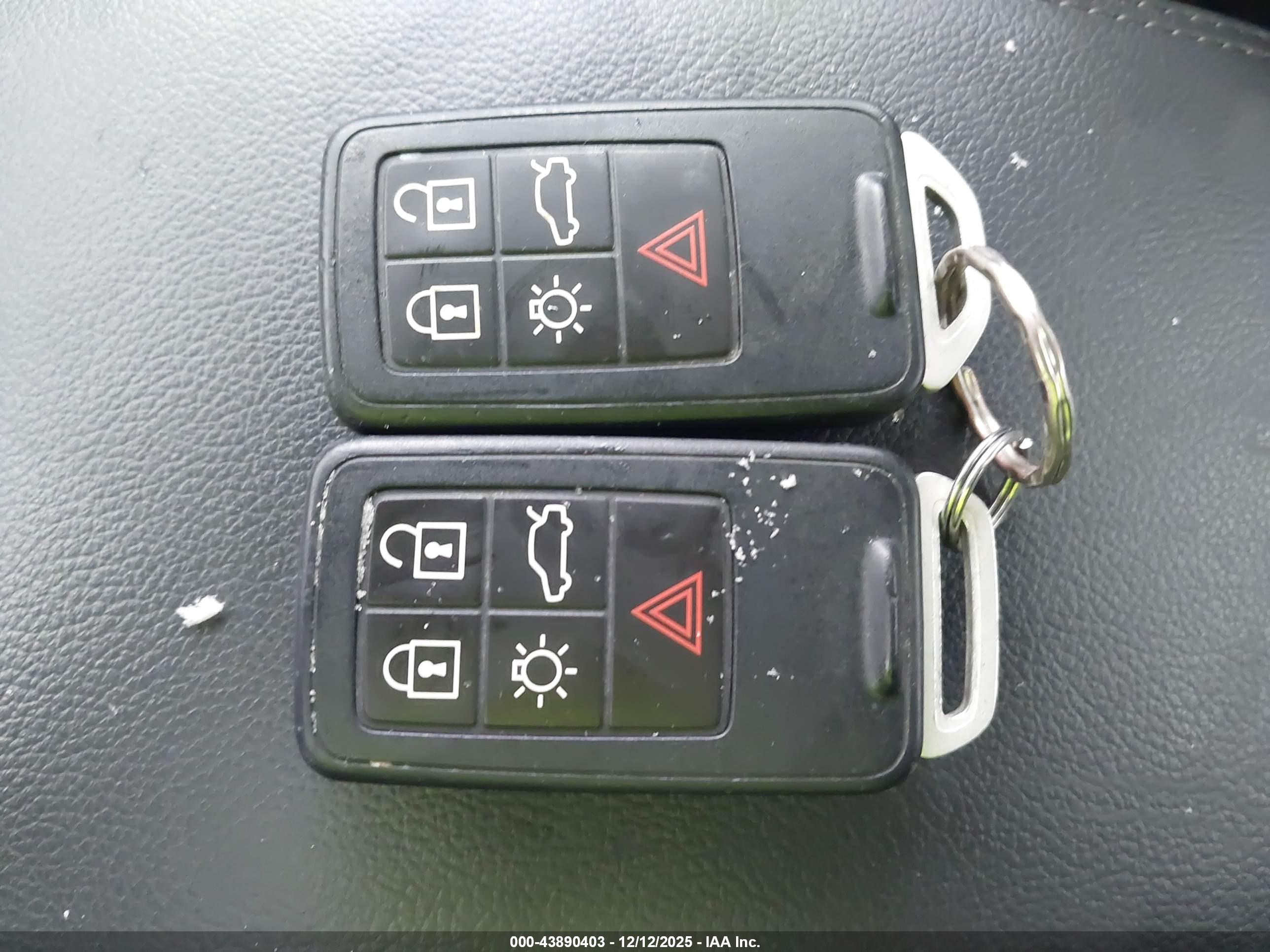 VOLVO S60 image 11