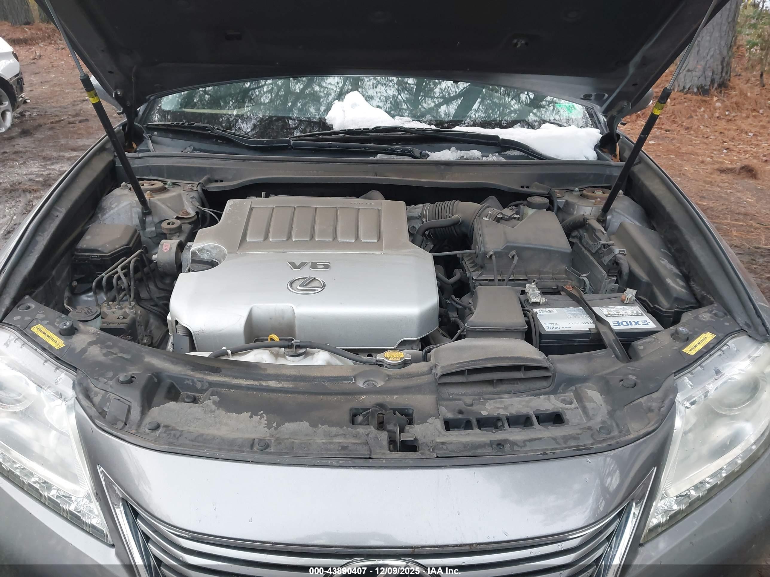 LEXUS ES image 10