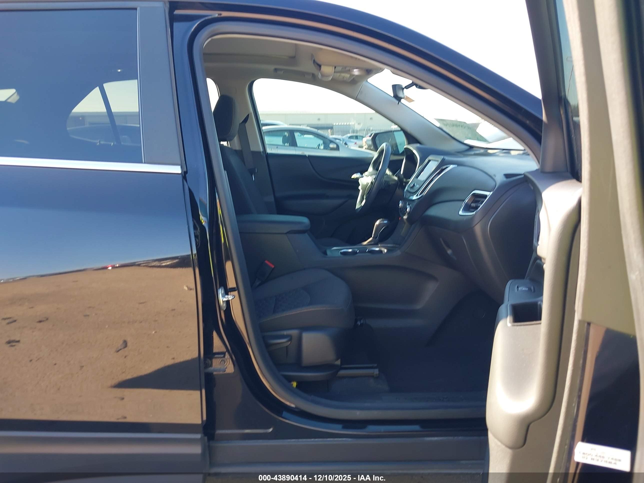 CHEVROLET EQUINOX image 5