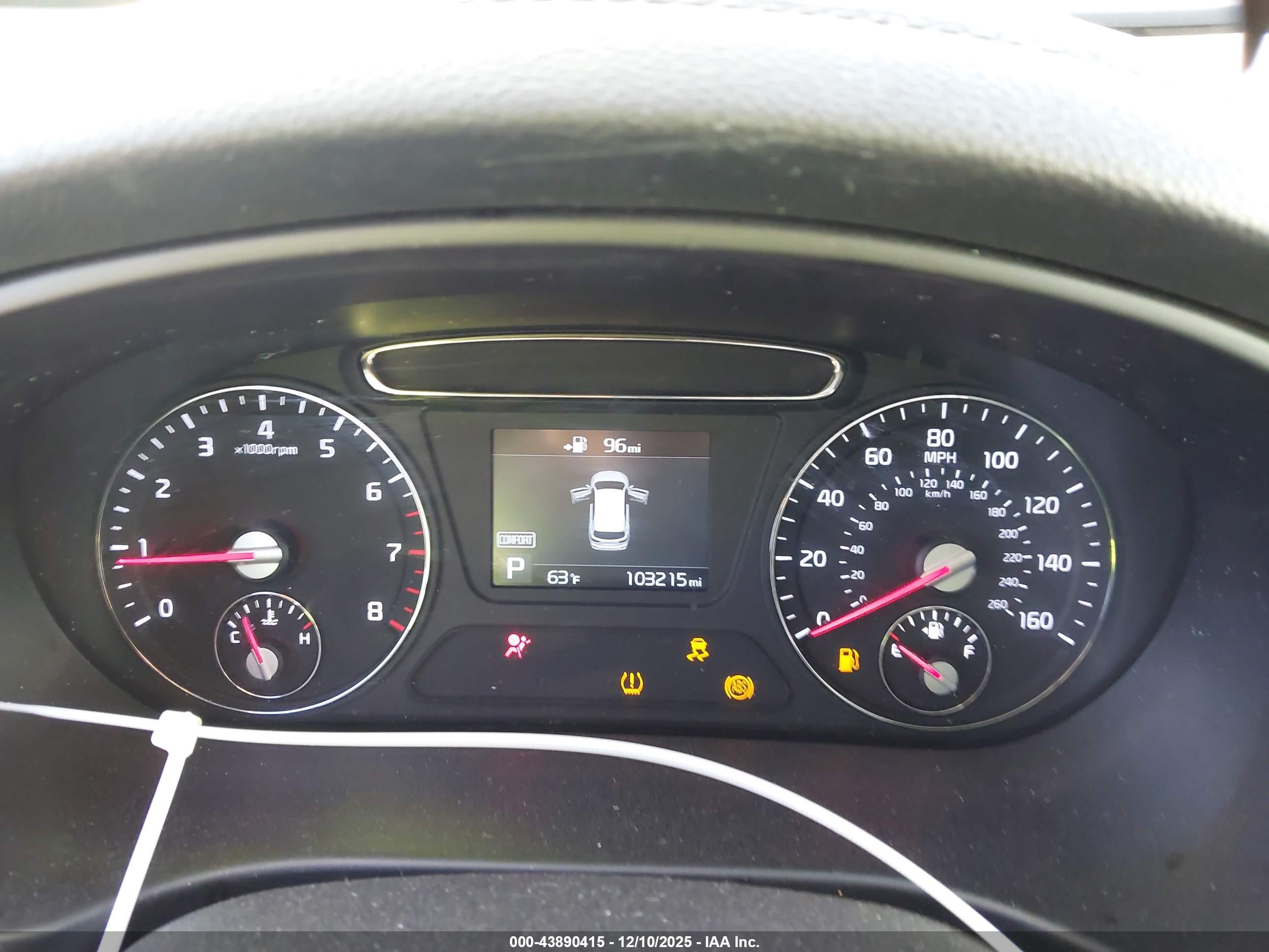 KIA SORENTO image 7