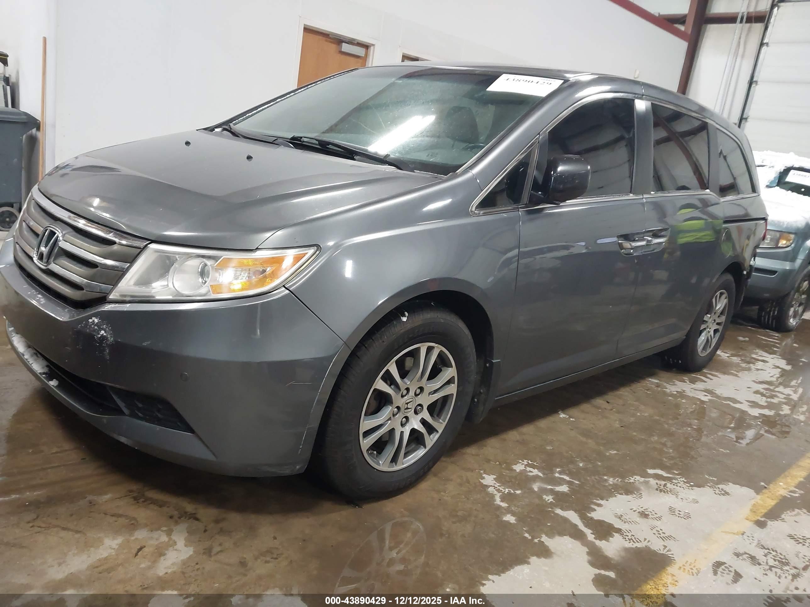 HONDA ODYSSEY image 2