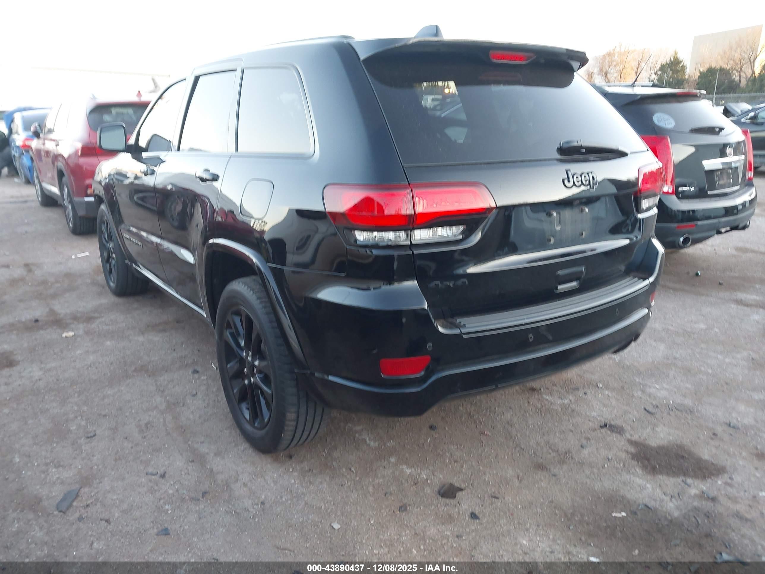 JEEP GRAND image 3