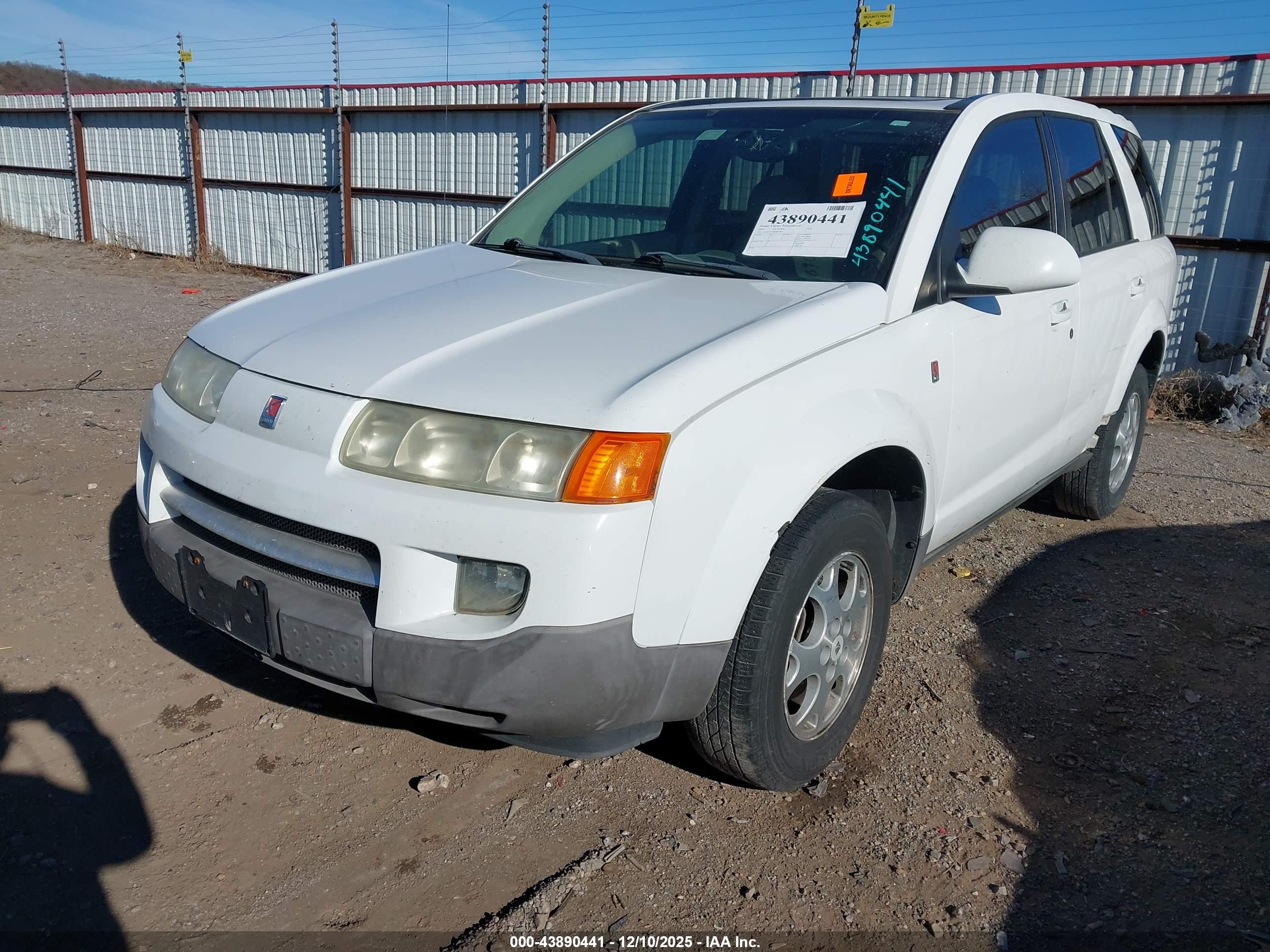 SATURN VUE image 2