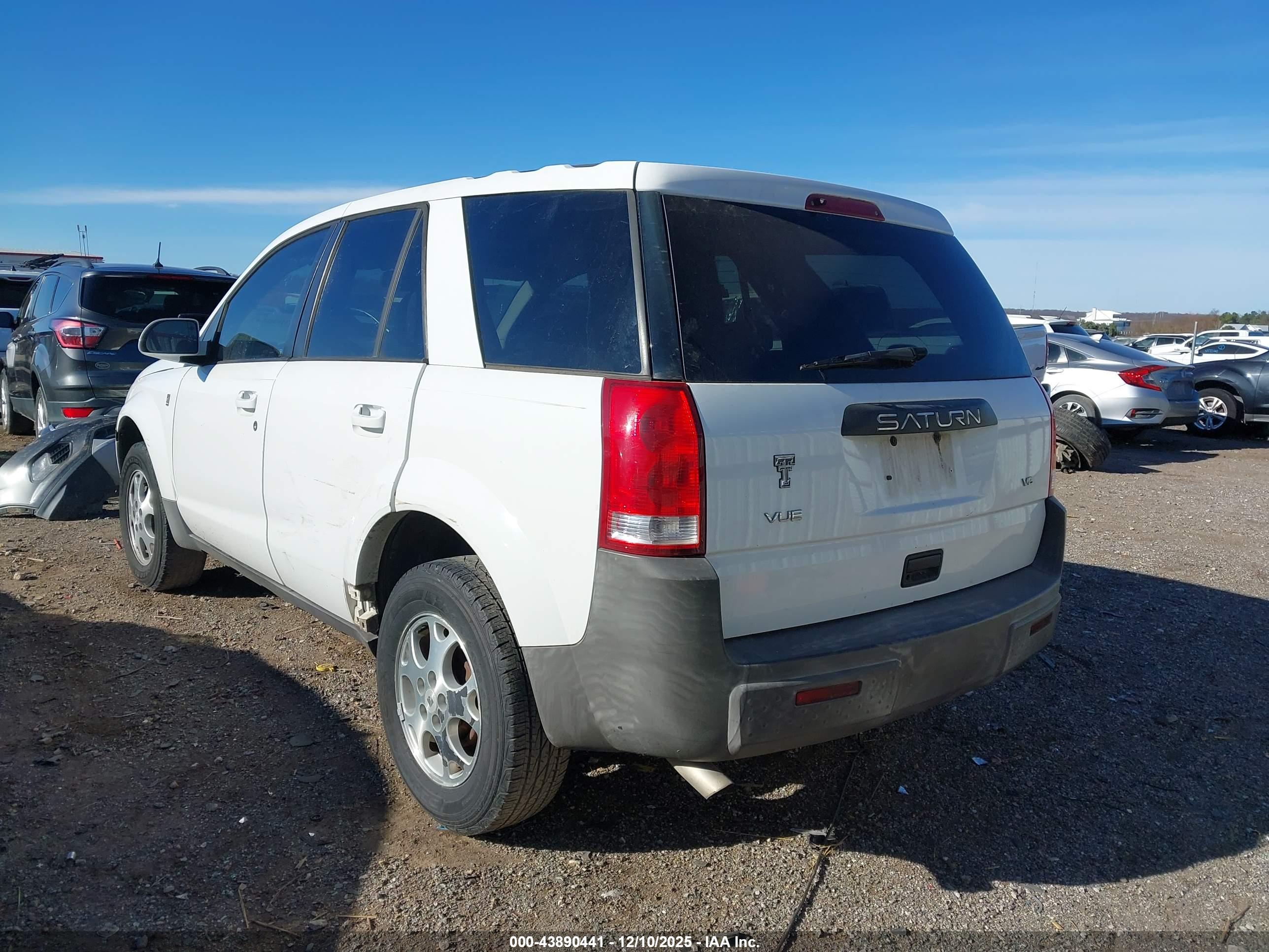 SATURN VUE image 3