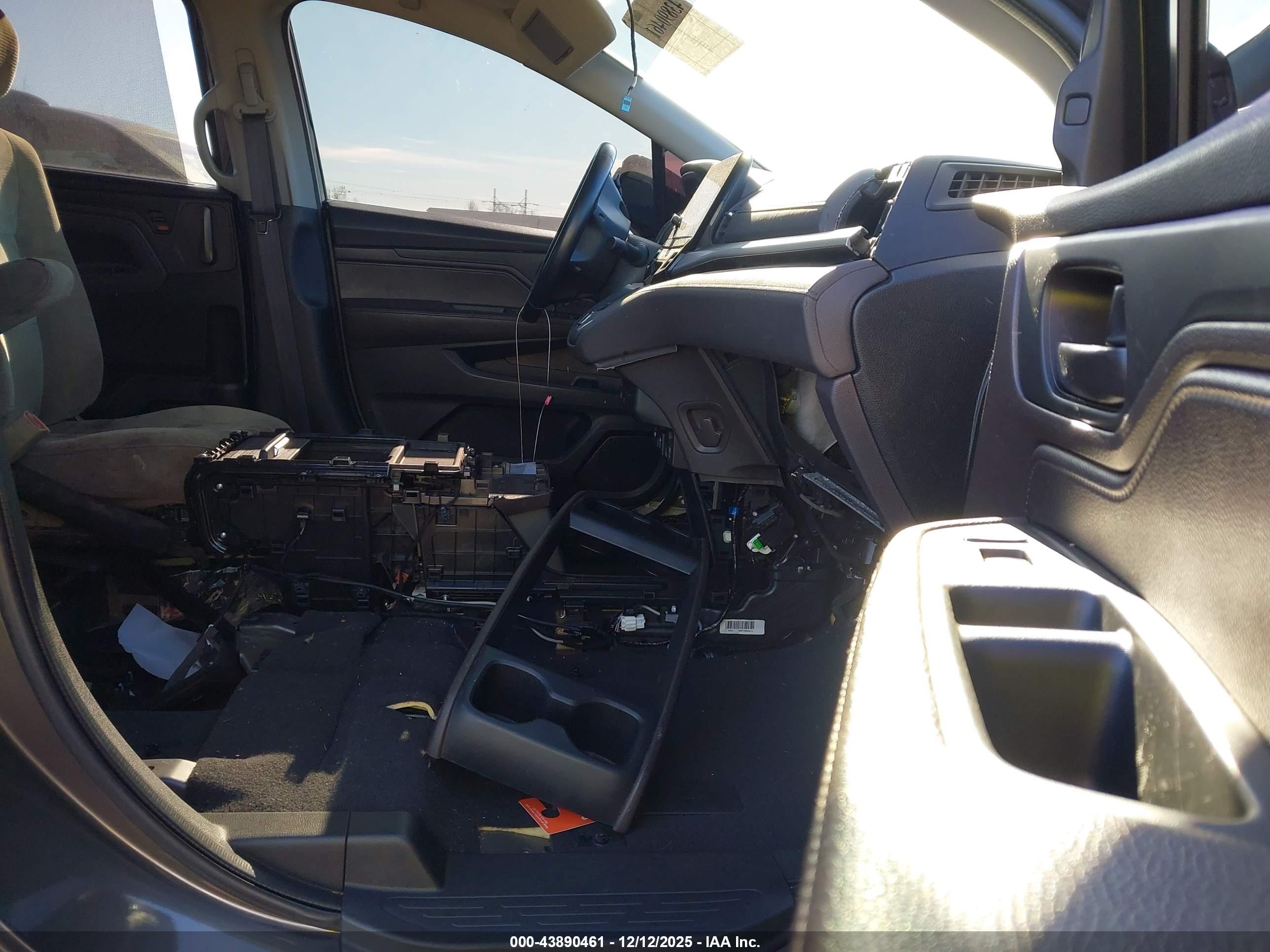HONDA ODYSSEY image 5
