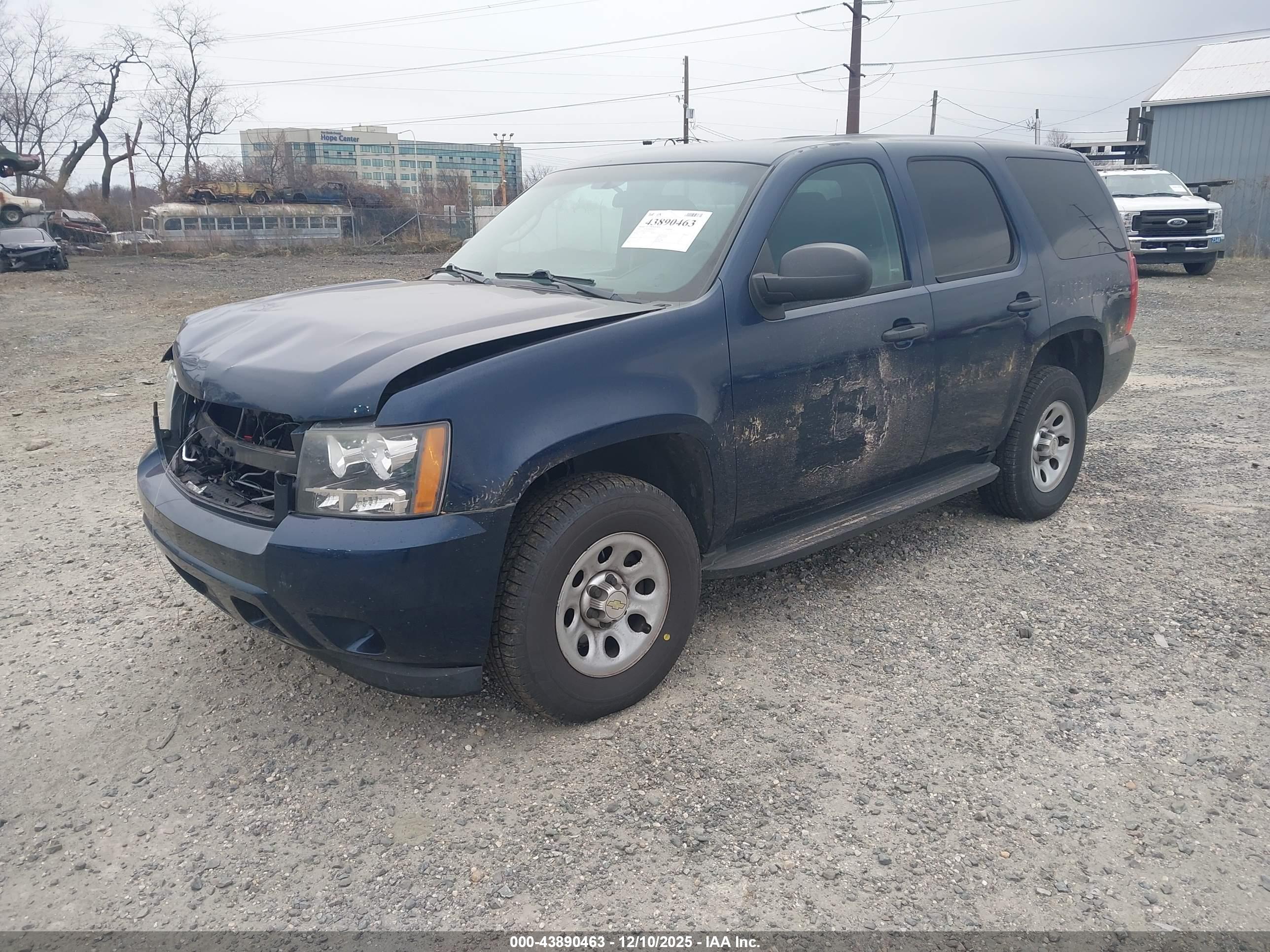 CHEVROLET TAHOE image 2