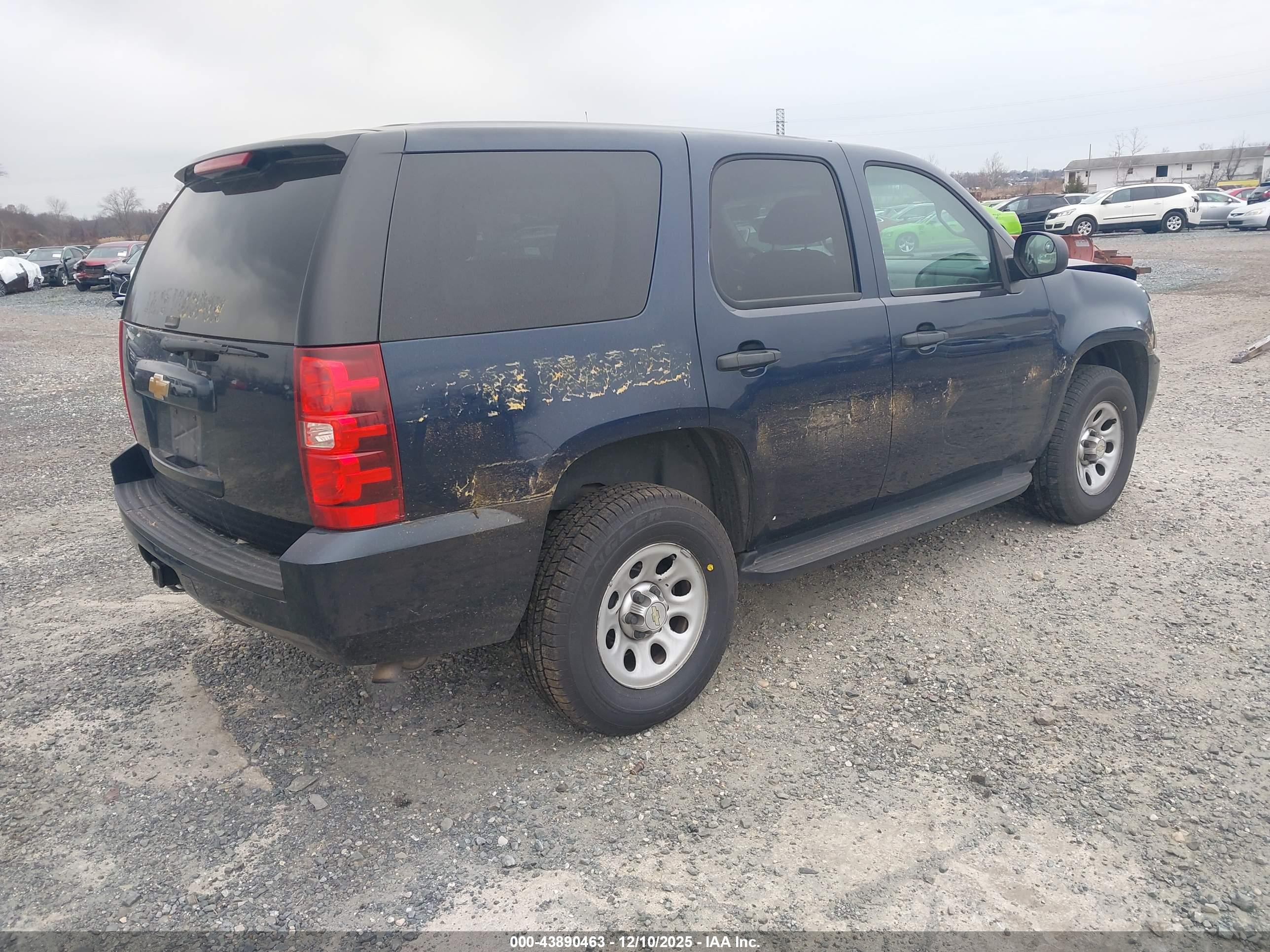 CHEVROLET TAHOE image 4