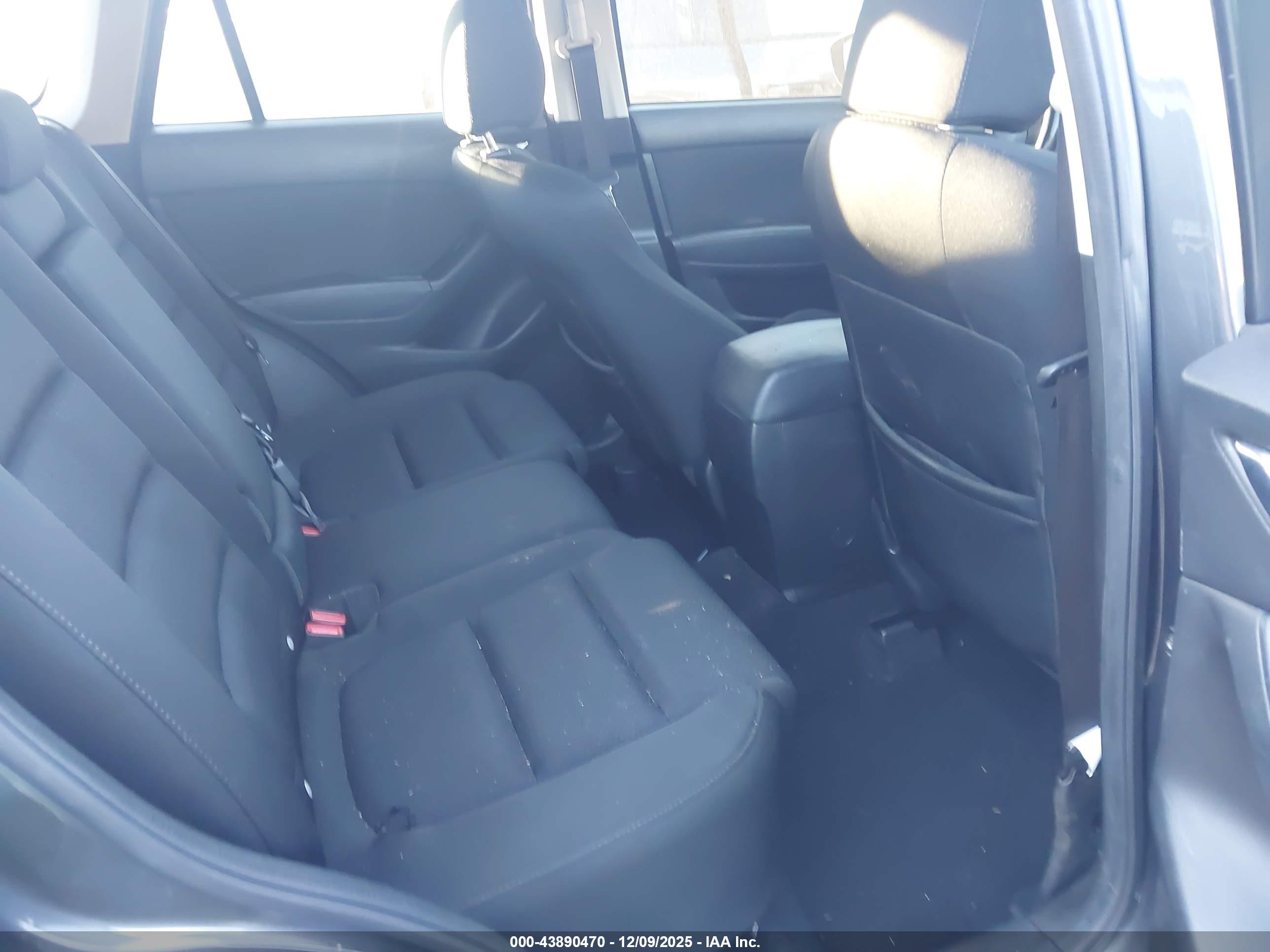 MAZDA CX-5 image 8