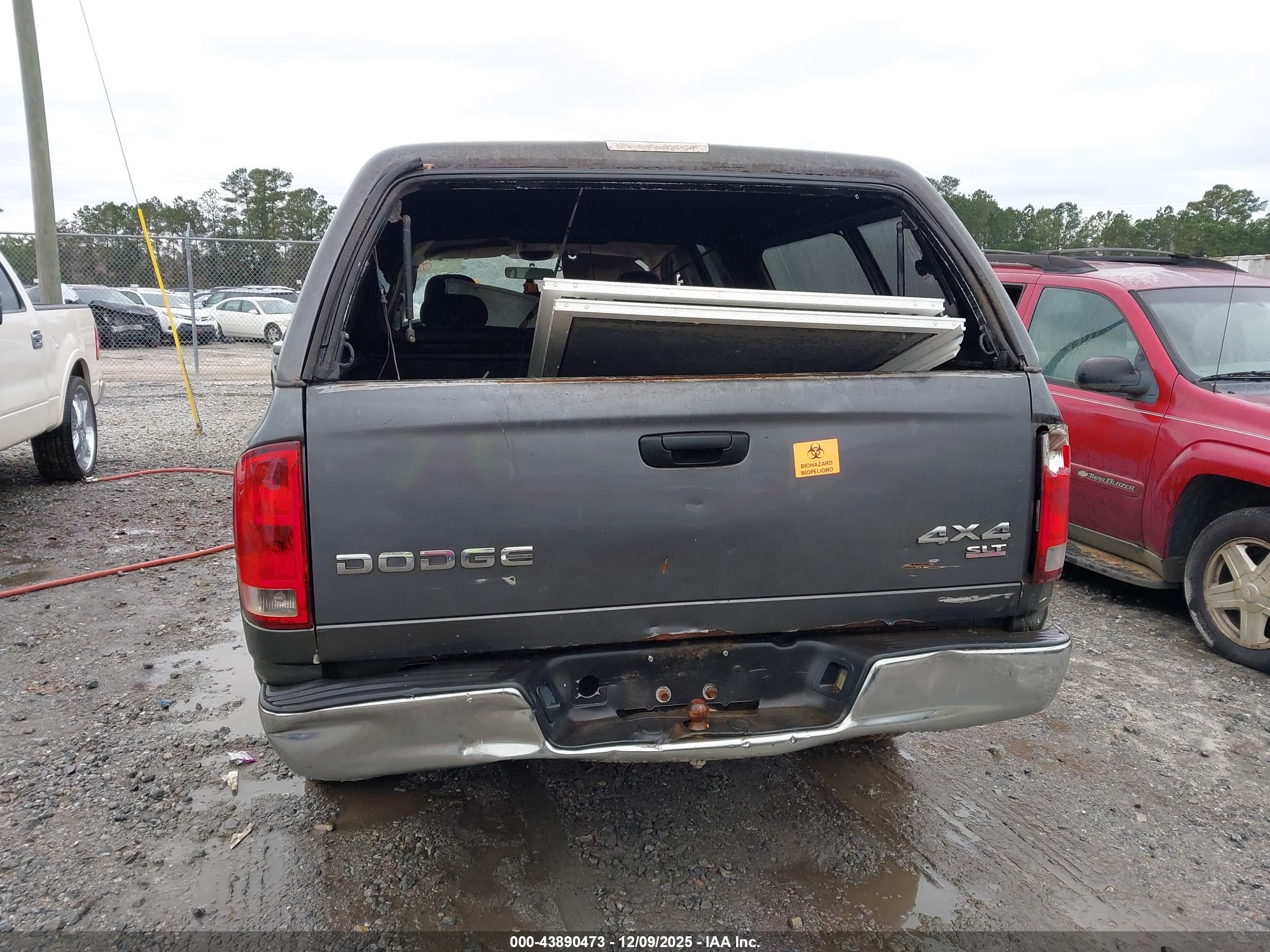 DODGE RAM image 6