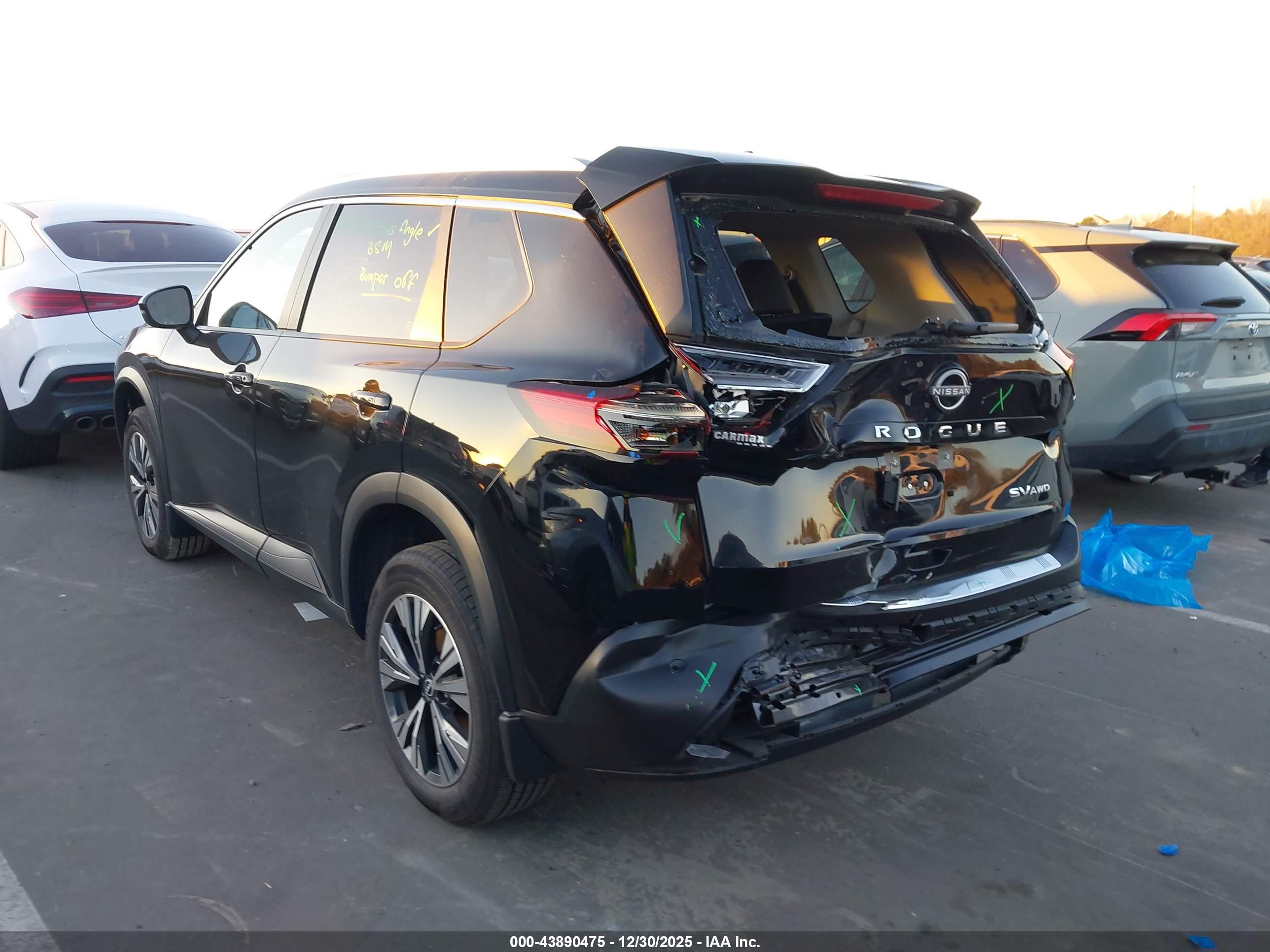 NISSAN ROGUE image 3
