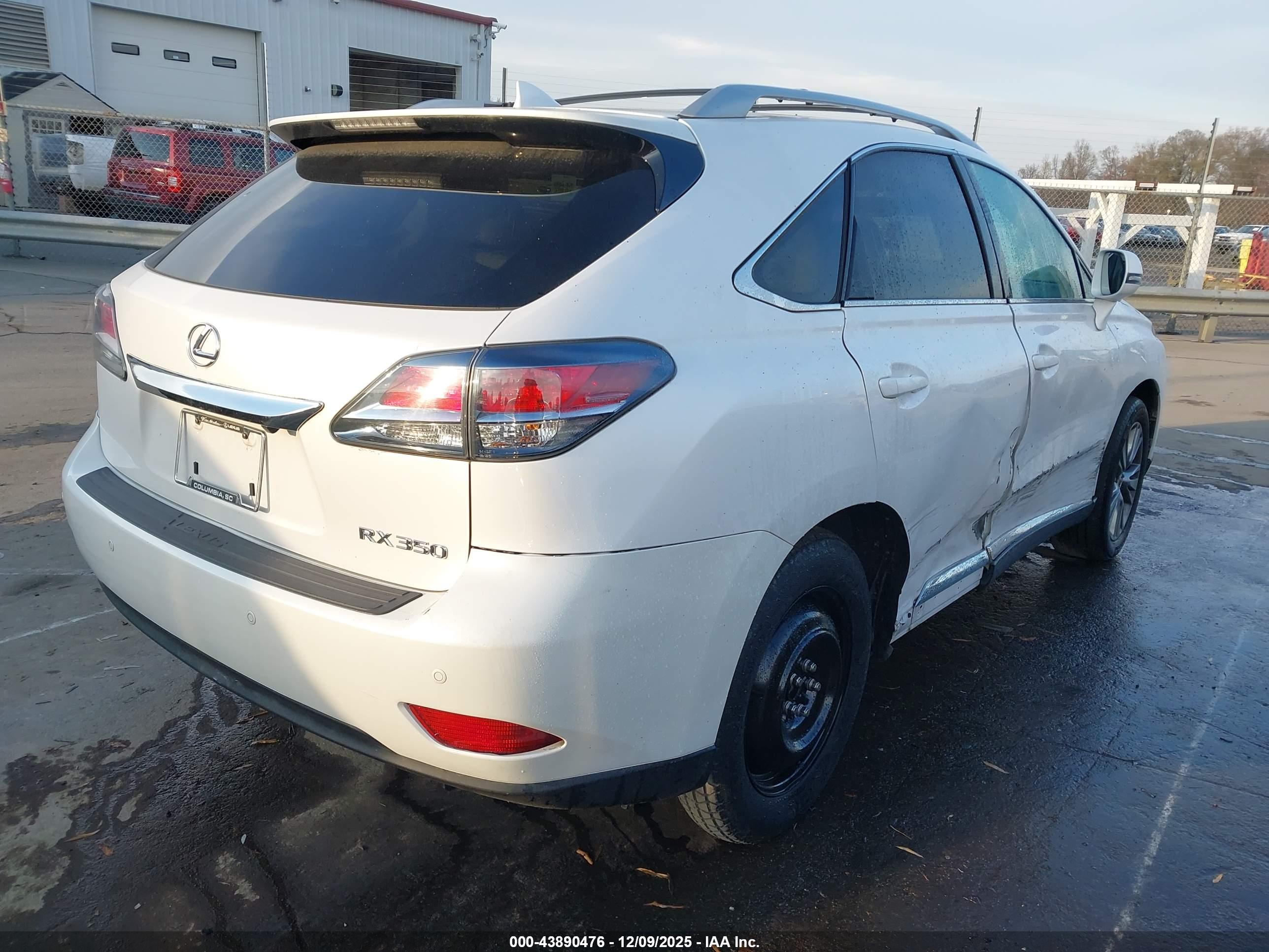 LEXUS RX image 4