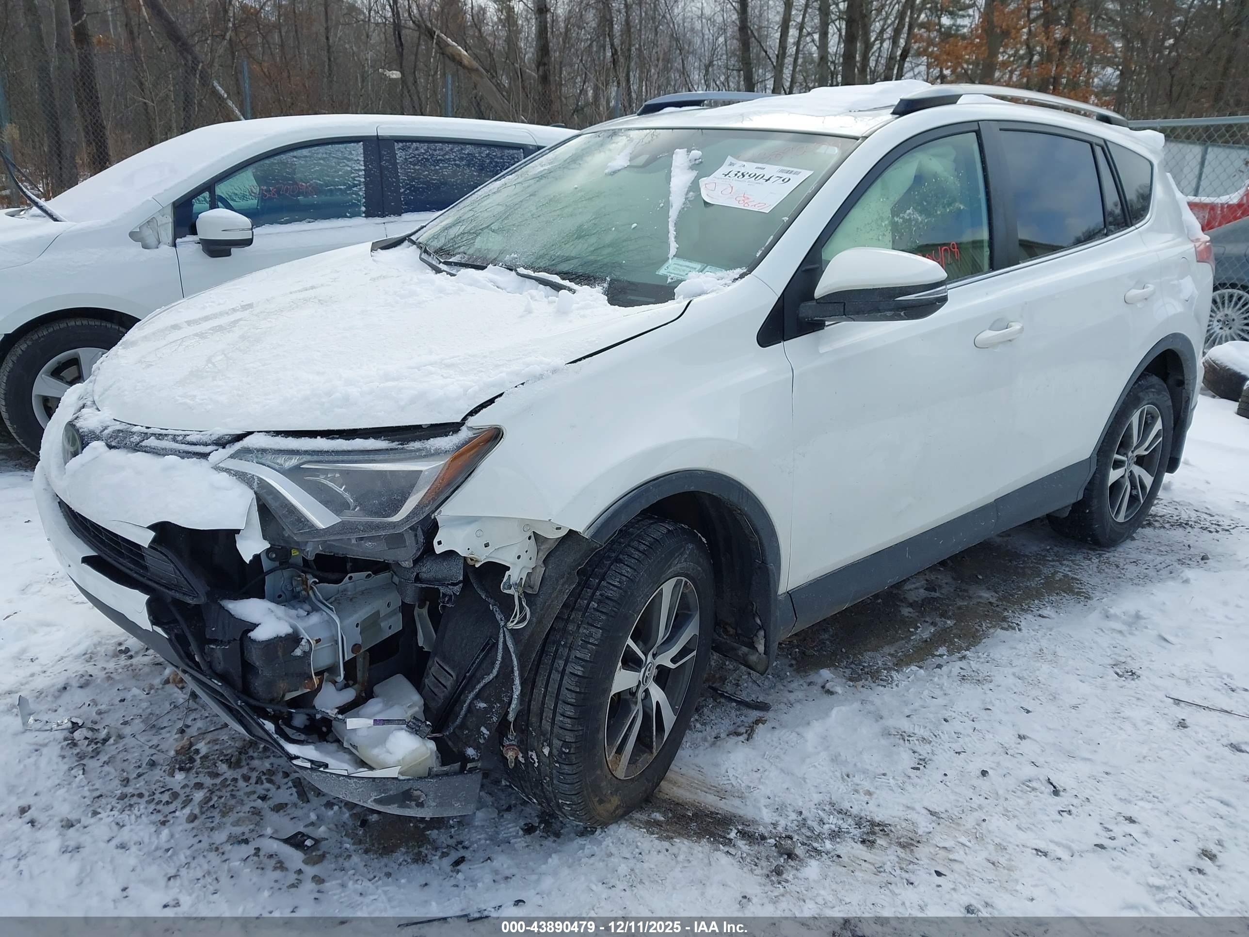 TOYOTA RAV4 image 2