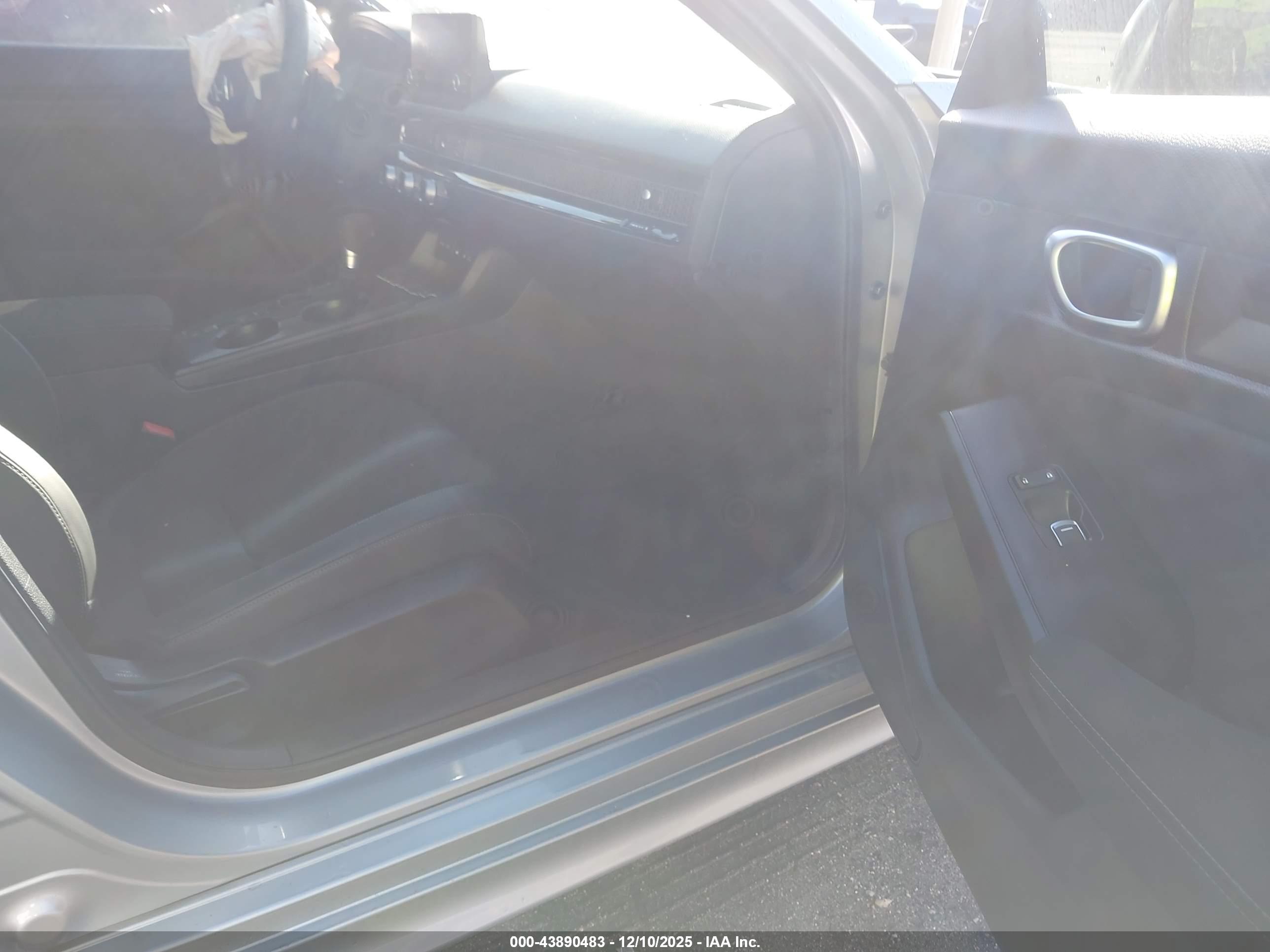 HONDA CIVIC image 5