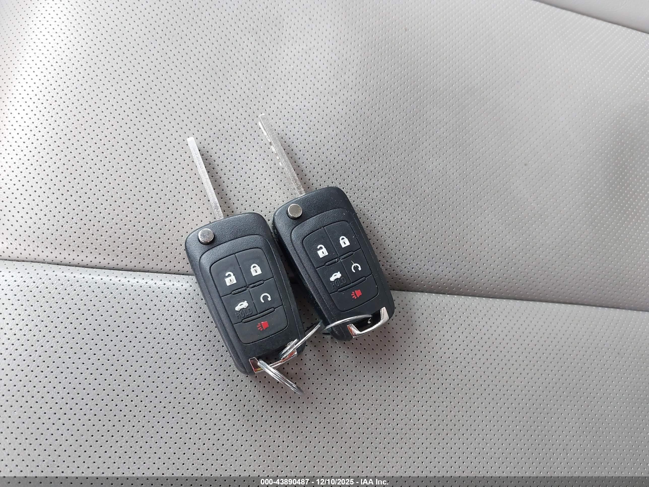 GMC TERRAIN image 11