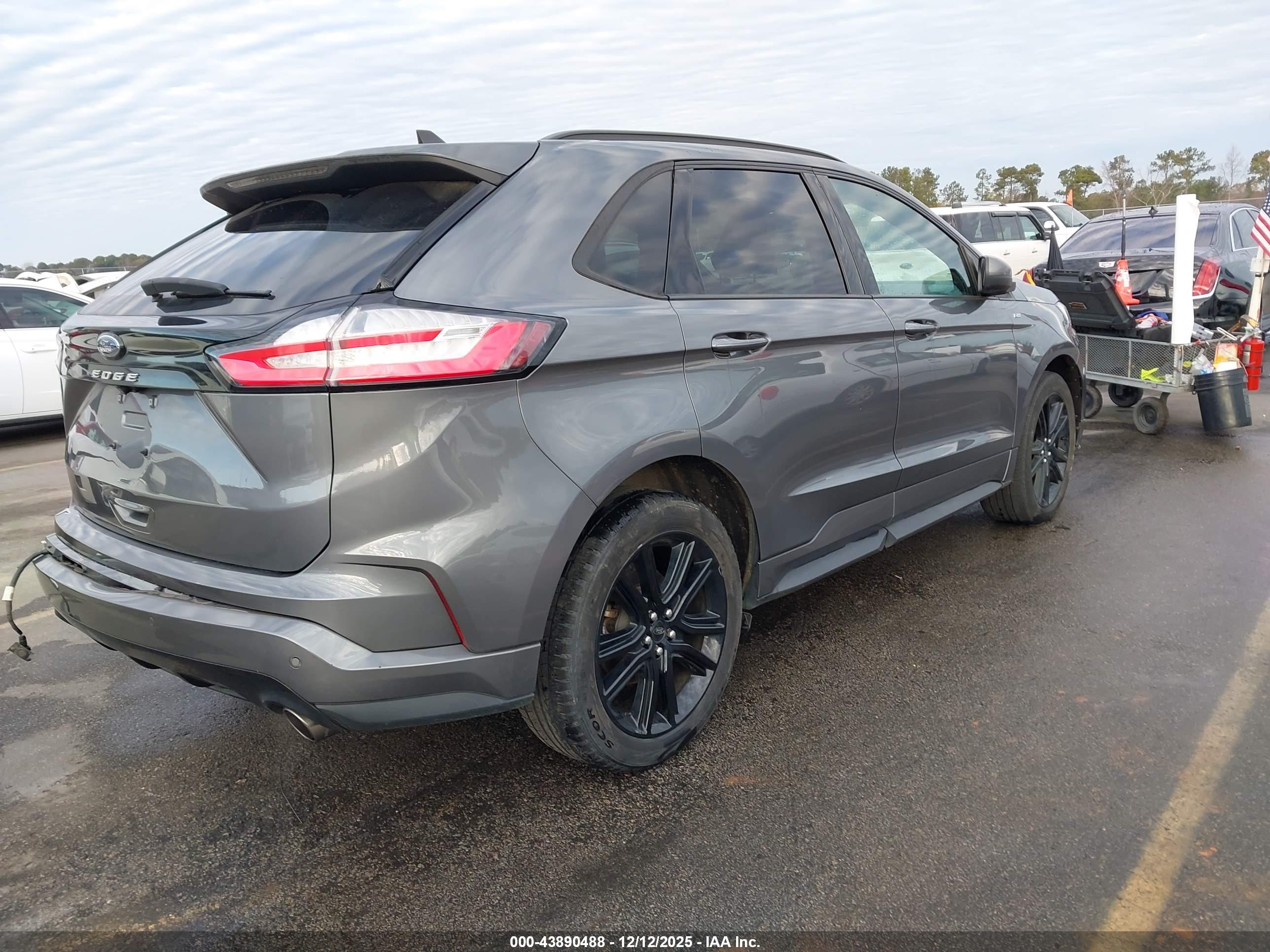 FORD EDGE image 4