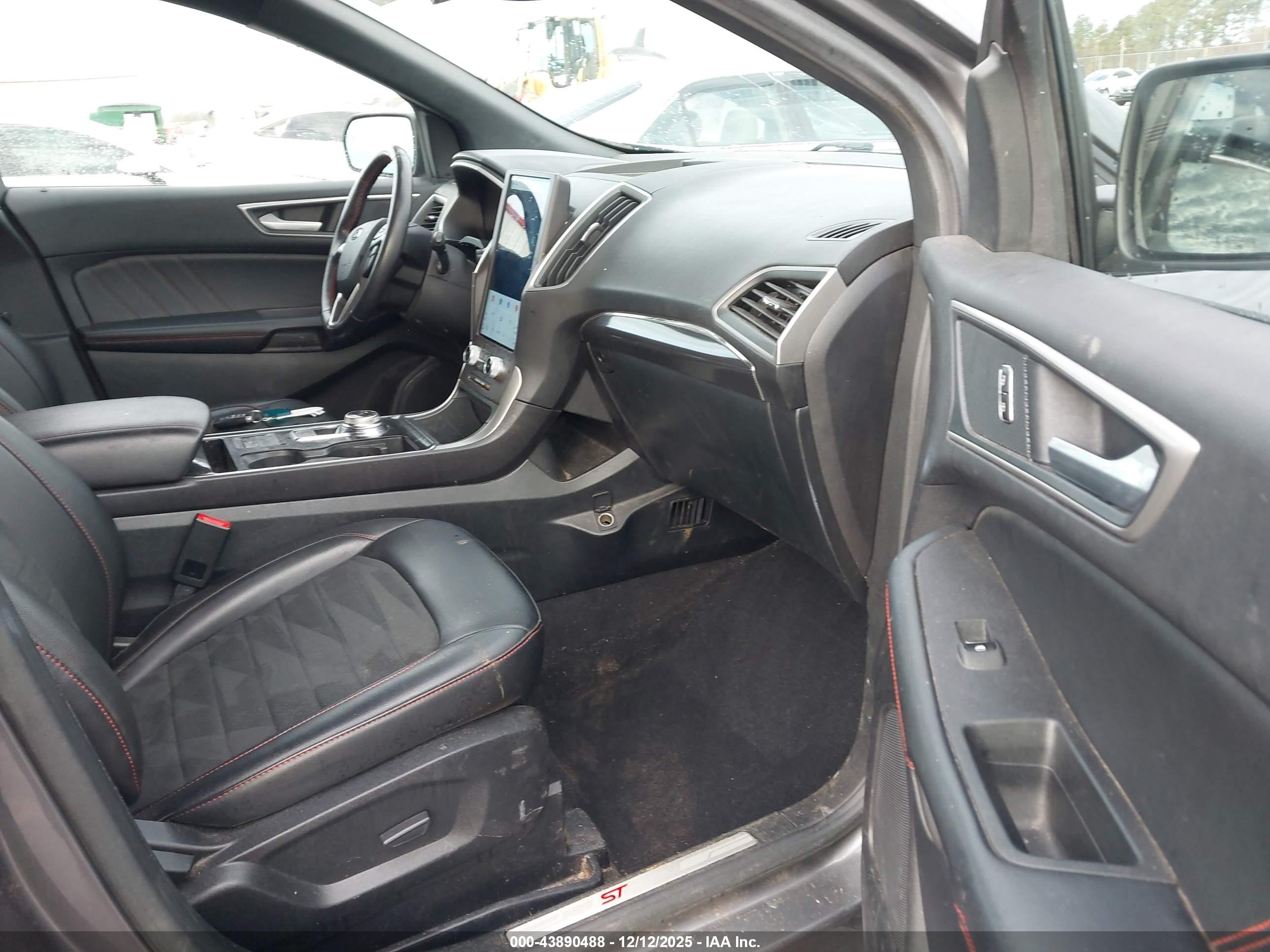 FORD EDGE image 5
