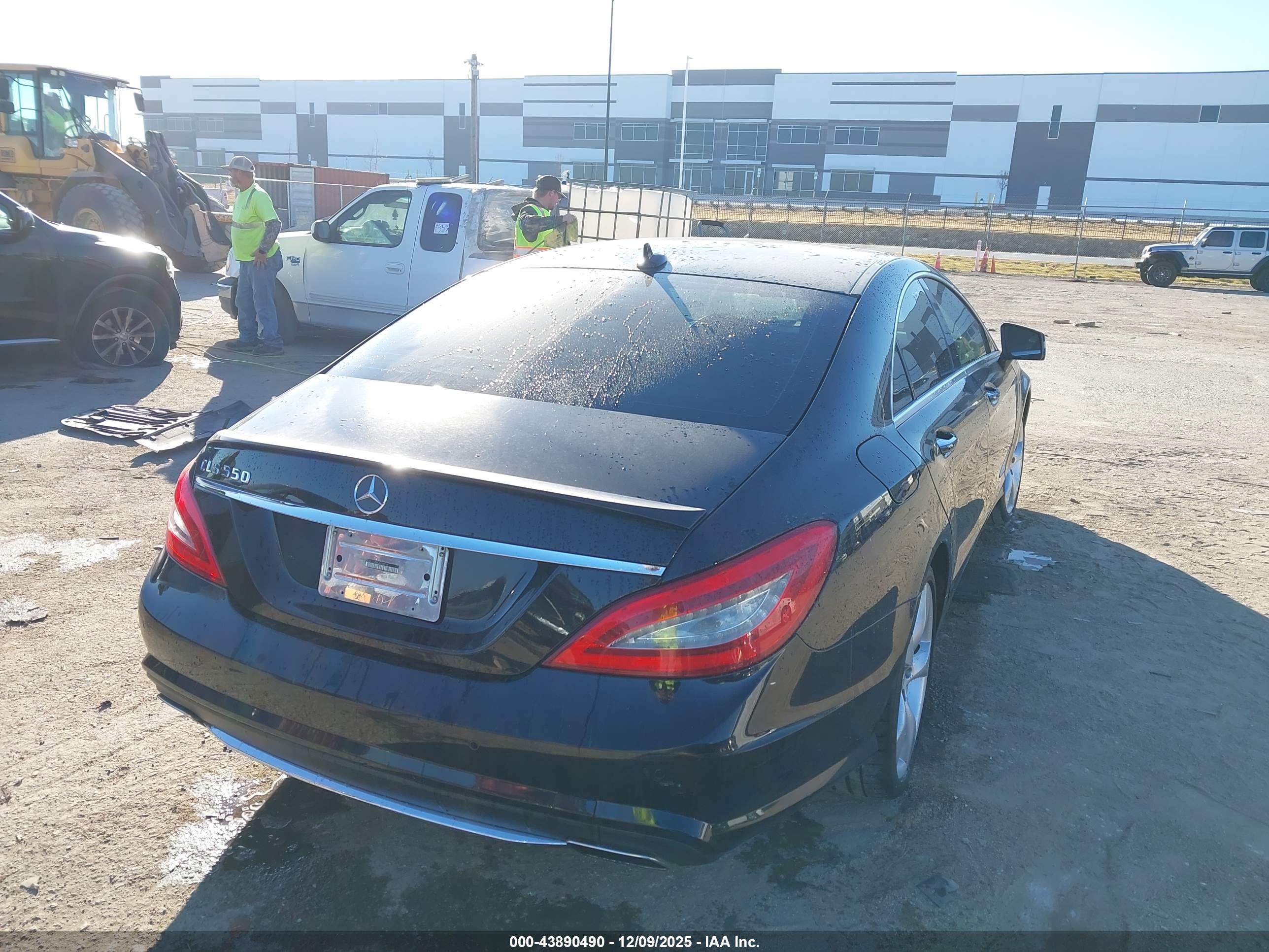 MERCEDES-BENZ CLS image 4