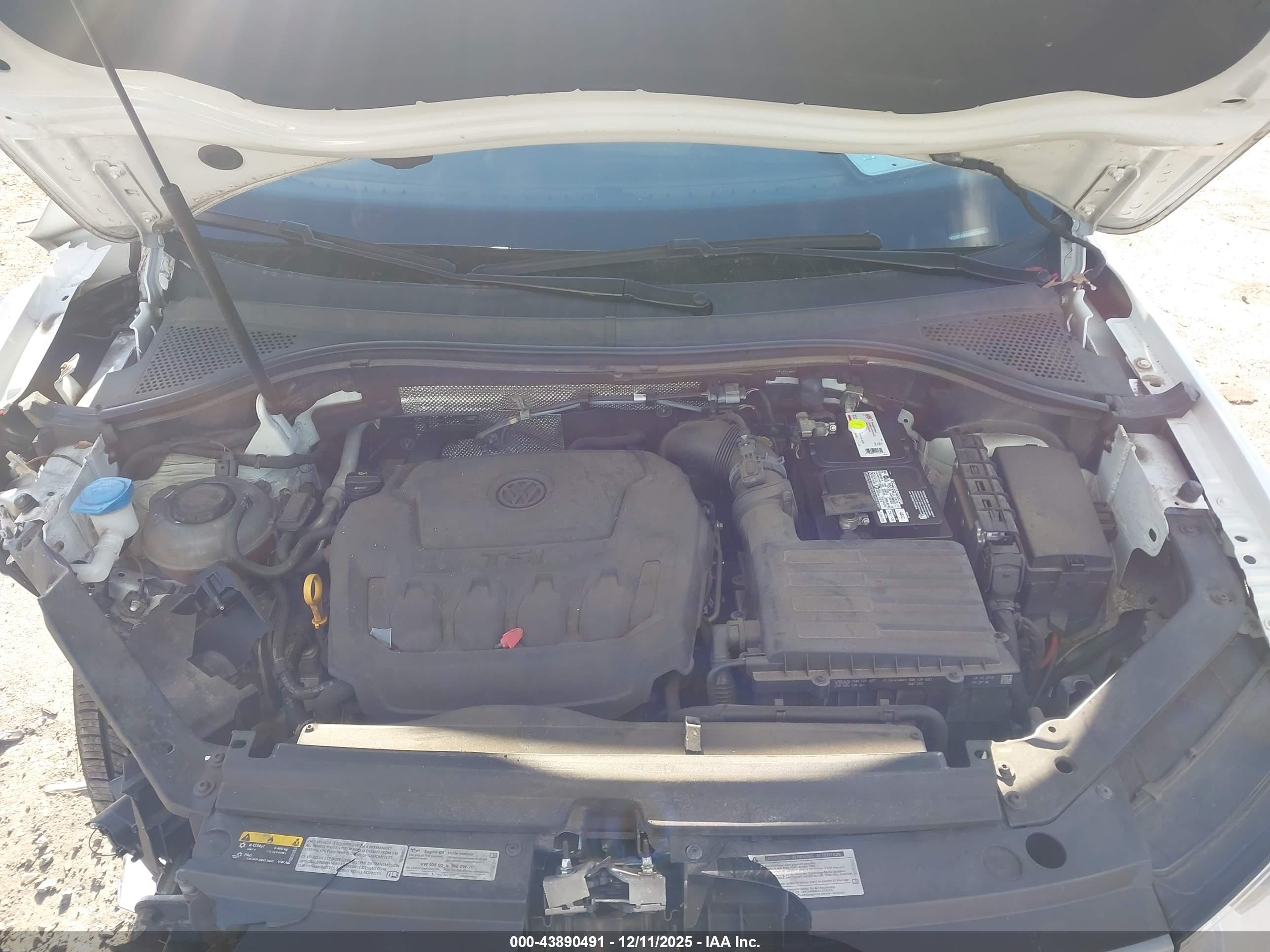 VOLKSWAGEN TIGUAN image 10