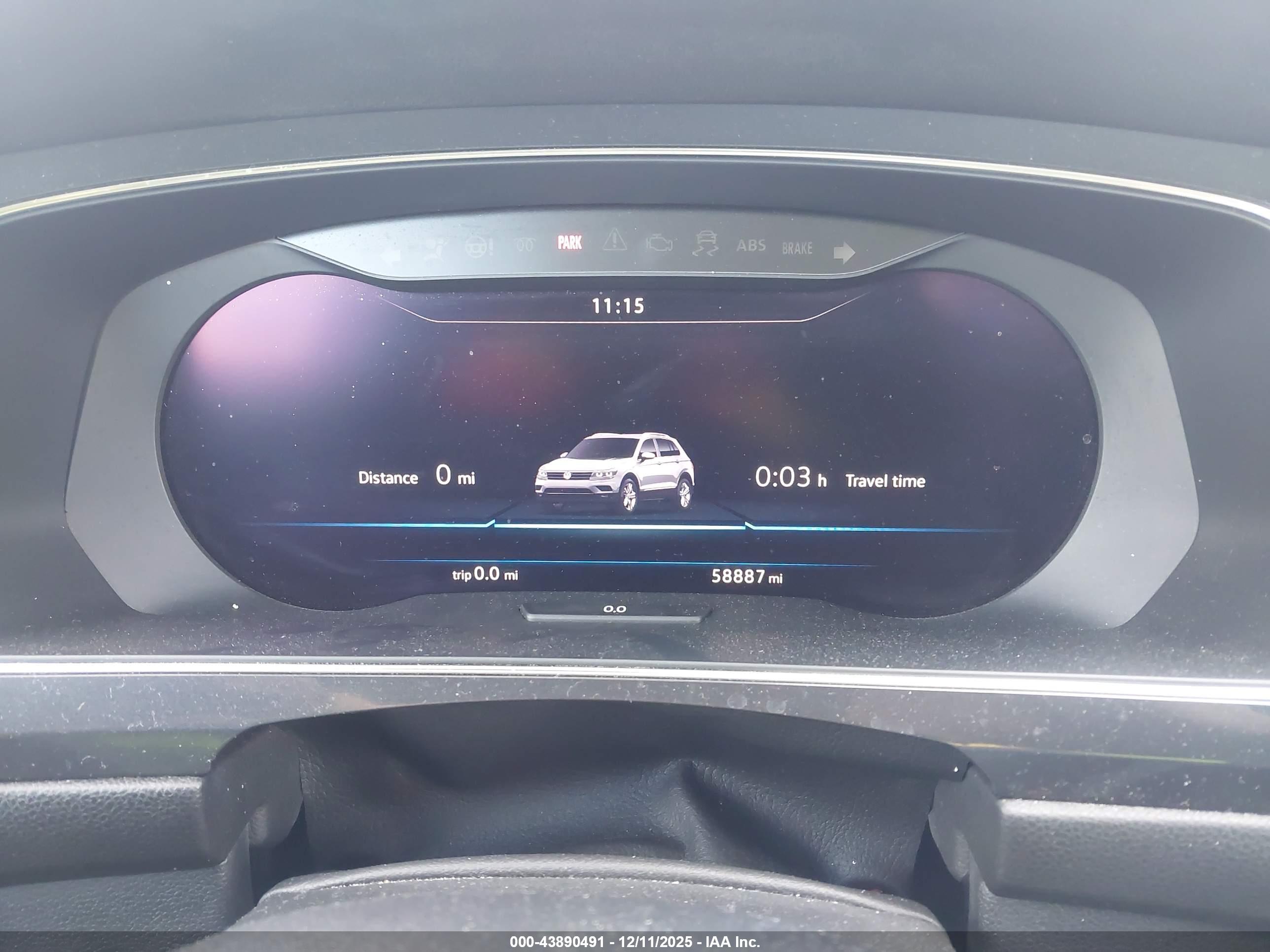 VOLKSWAGEN TIGUAN image 7