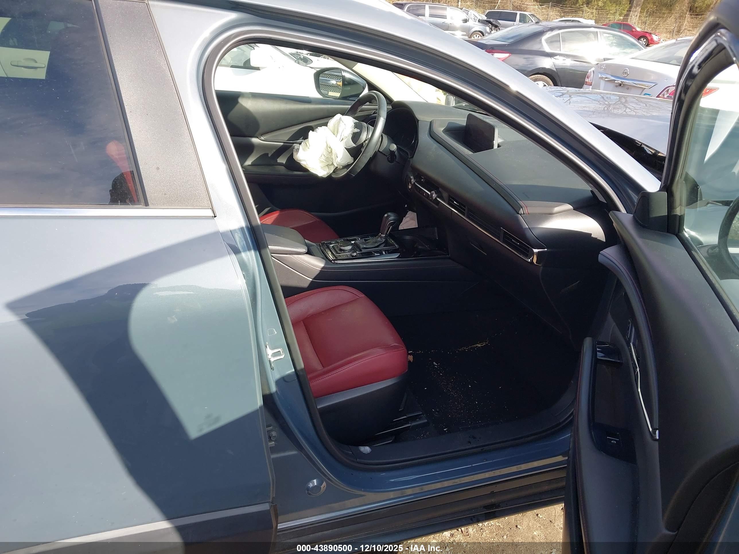 MAZDA CX-30 image 5