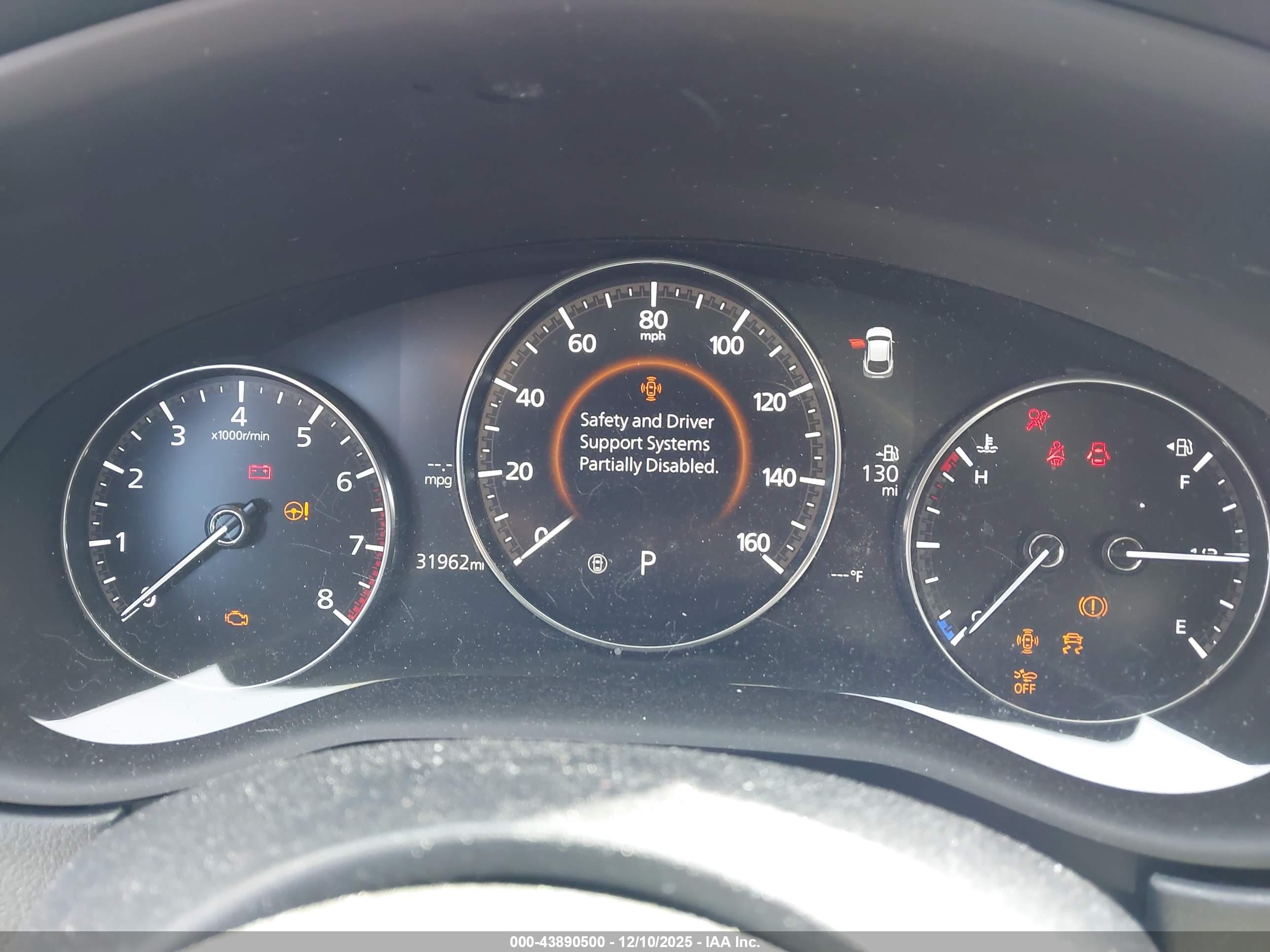 MAZDA CX-30 image 7