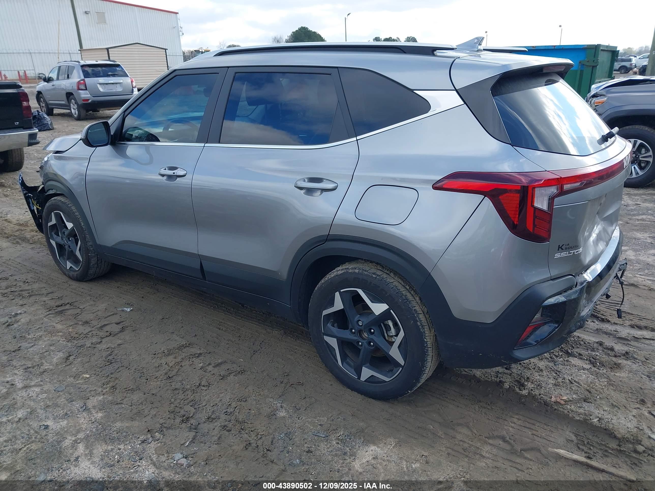 KIA SELTOS image 3