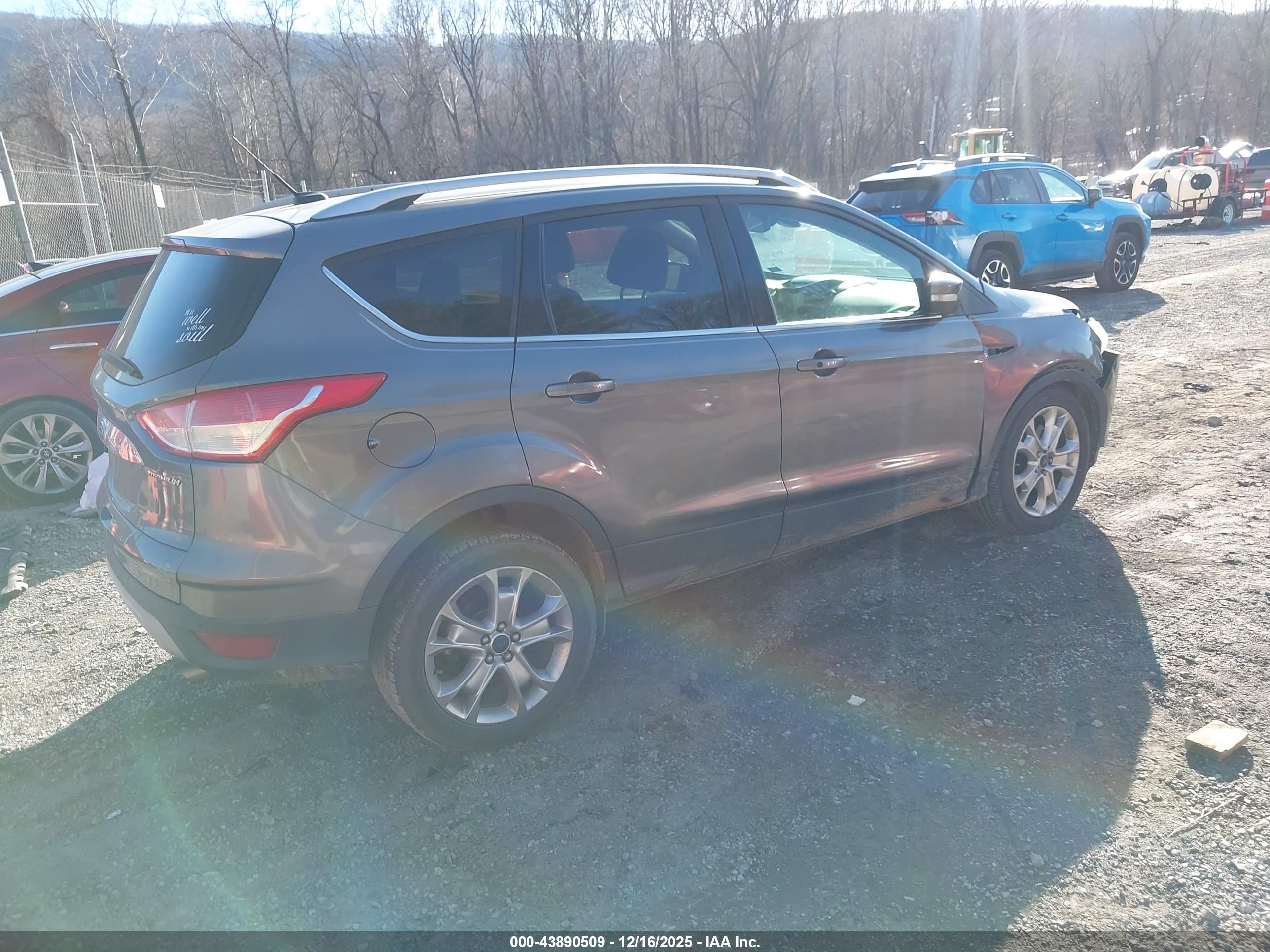 FORD ESCAPE image 4